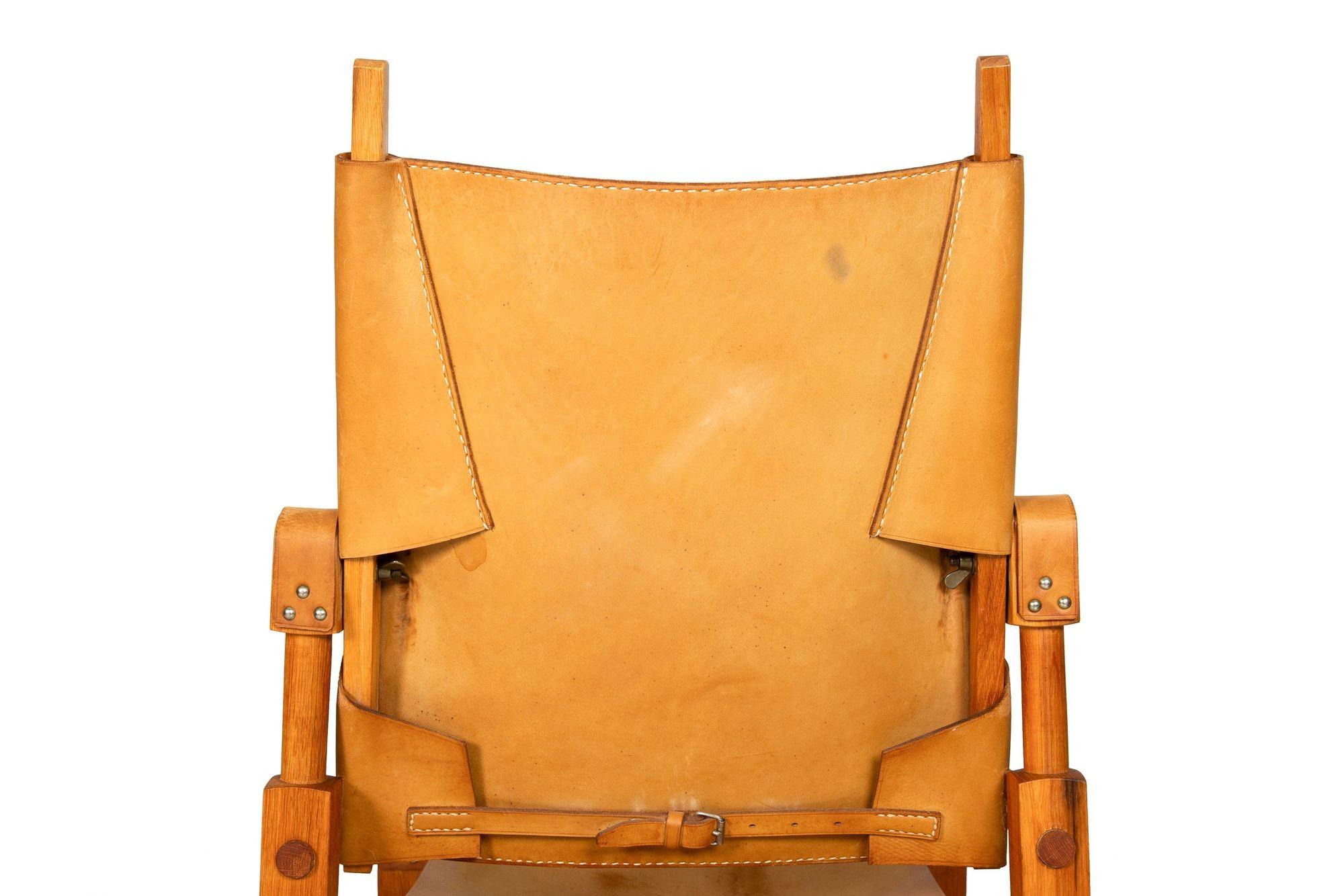 Vintage Leather and Oak “Safari” Armchair by Wilhelm Kienzle, circa 1950-60 In Good Condition In Shippensburg, PA