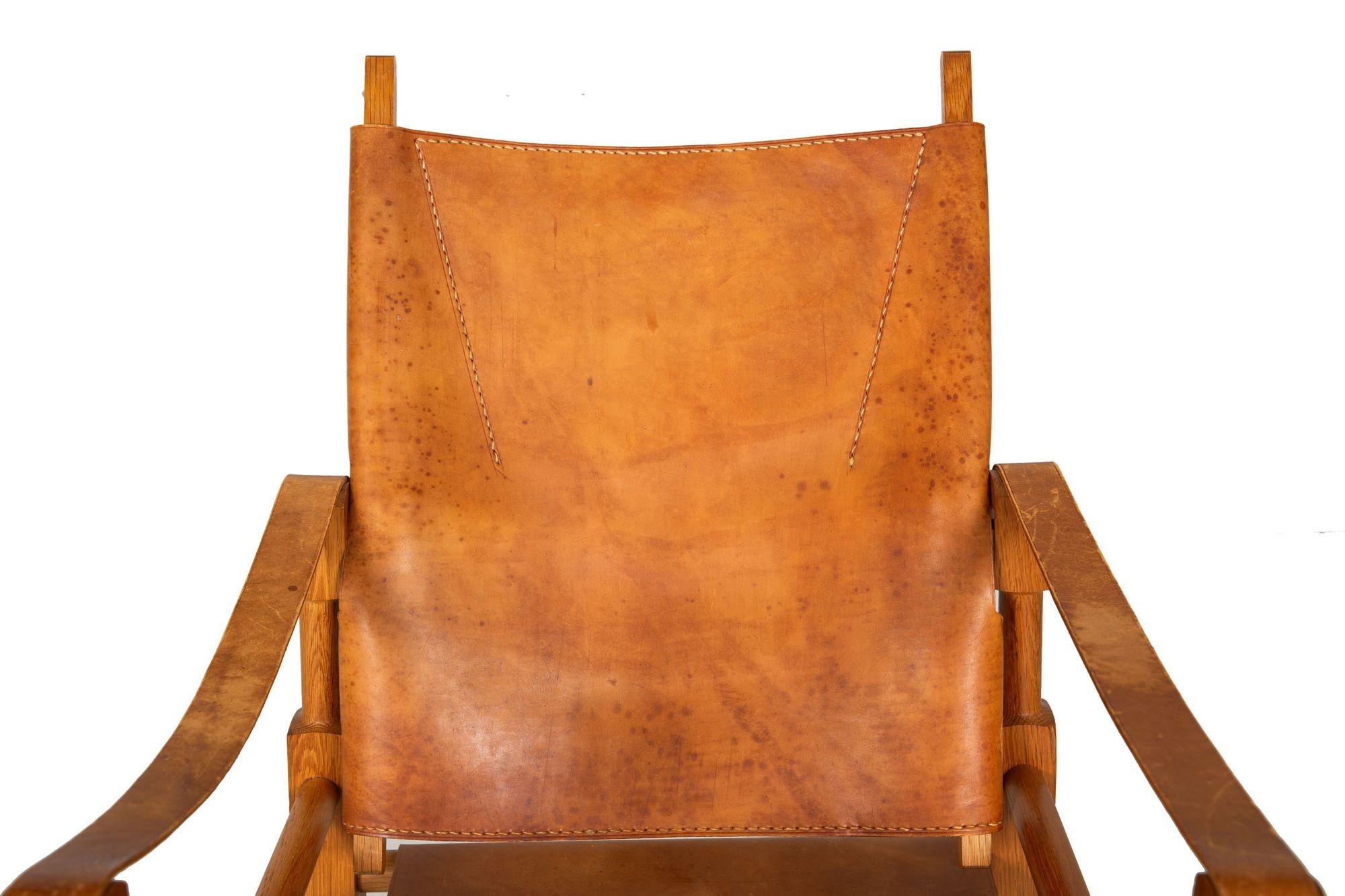20th Century Vintage Leather and Oak 