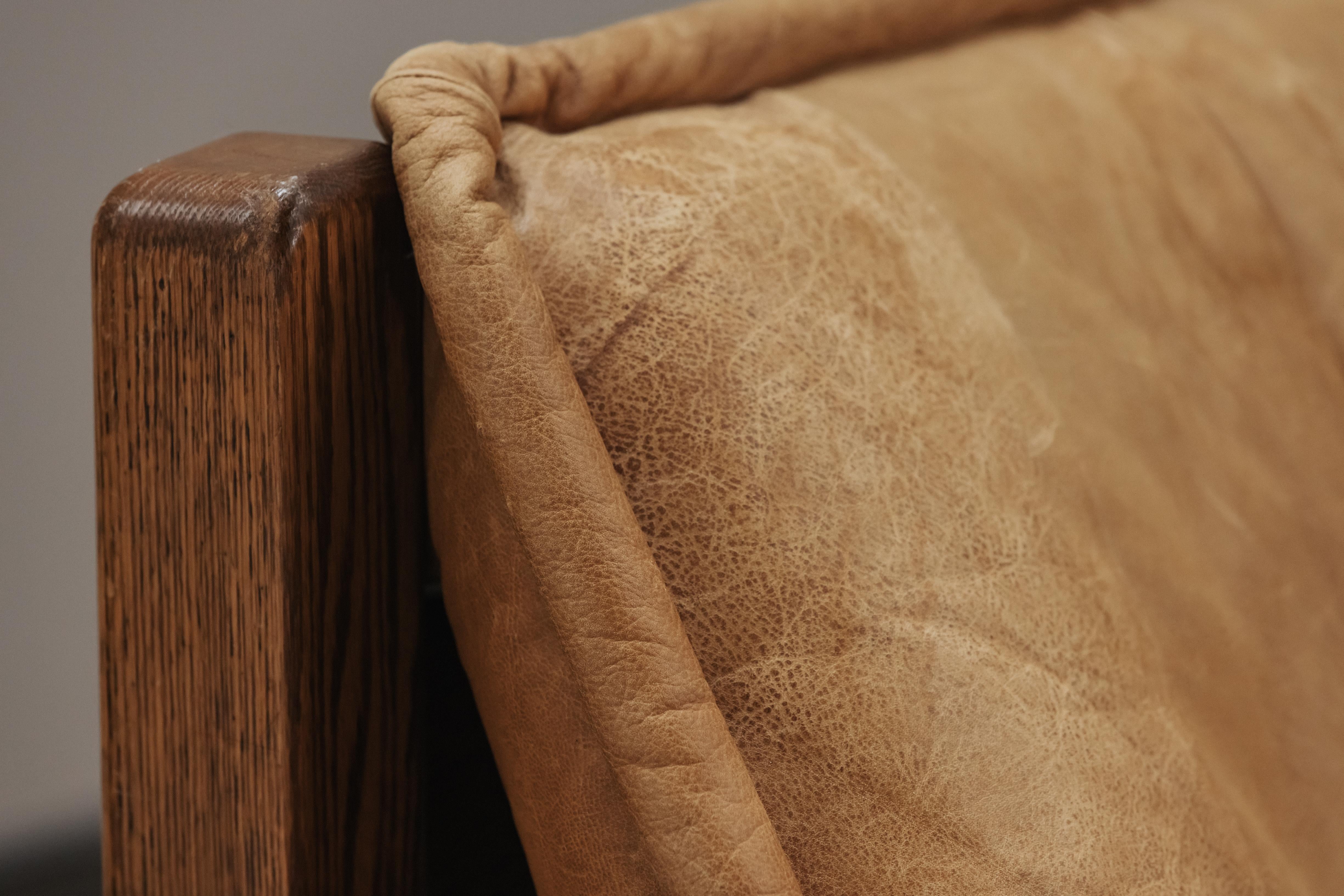Vintage Leder und Eiche Sofa aus Holland, CIRCA 1970 (Europäisch)