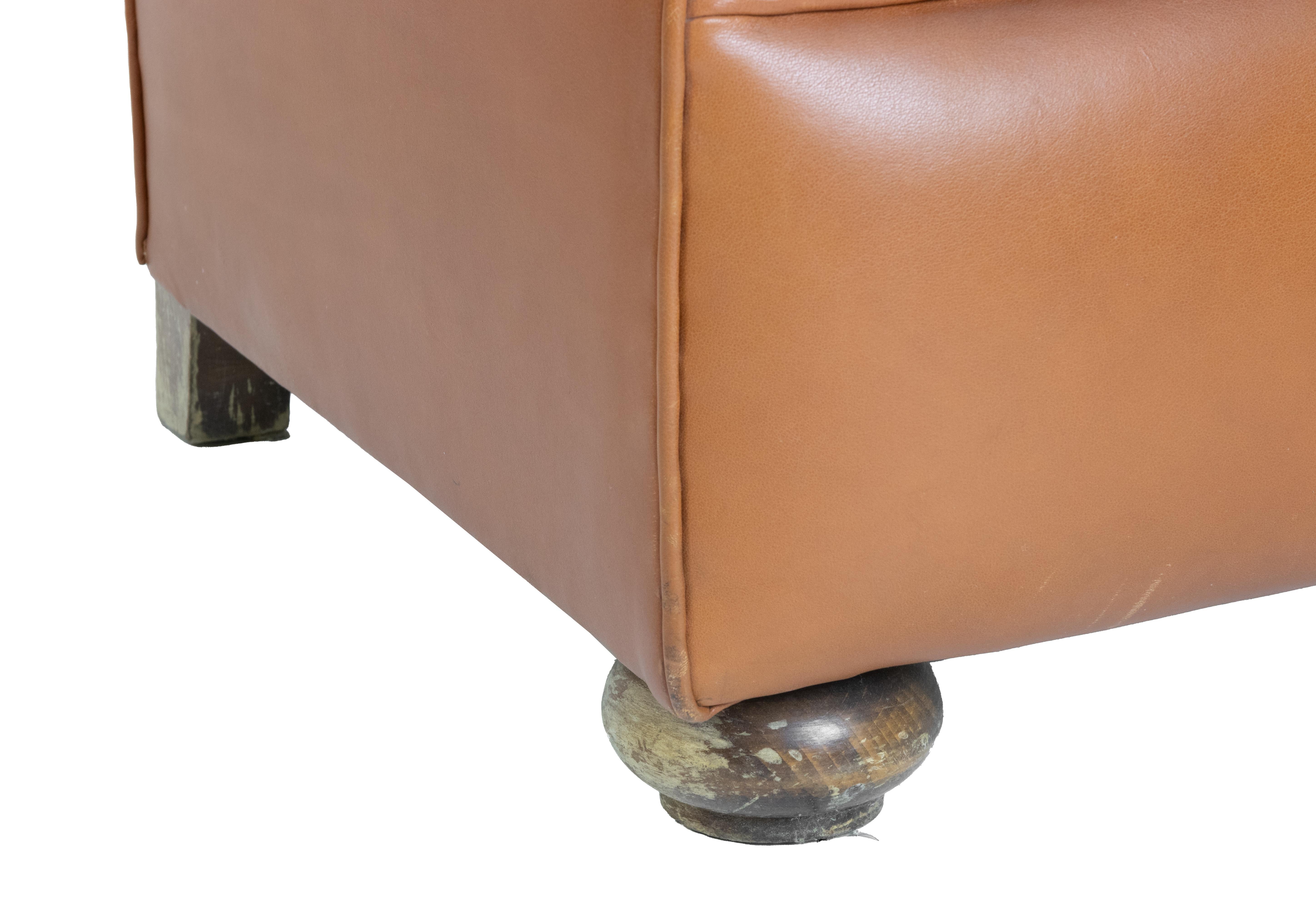Vintage Leather Armchair, Mid-20th Century For Sale 3