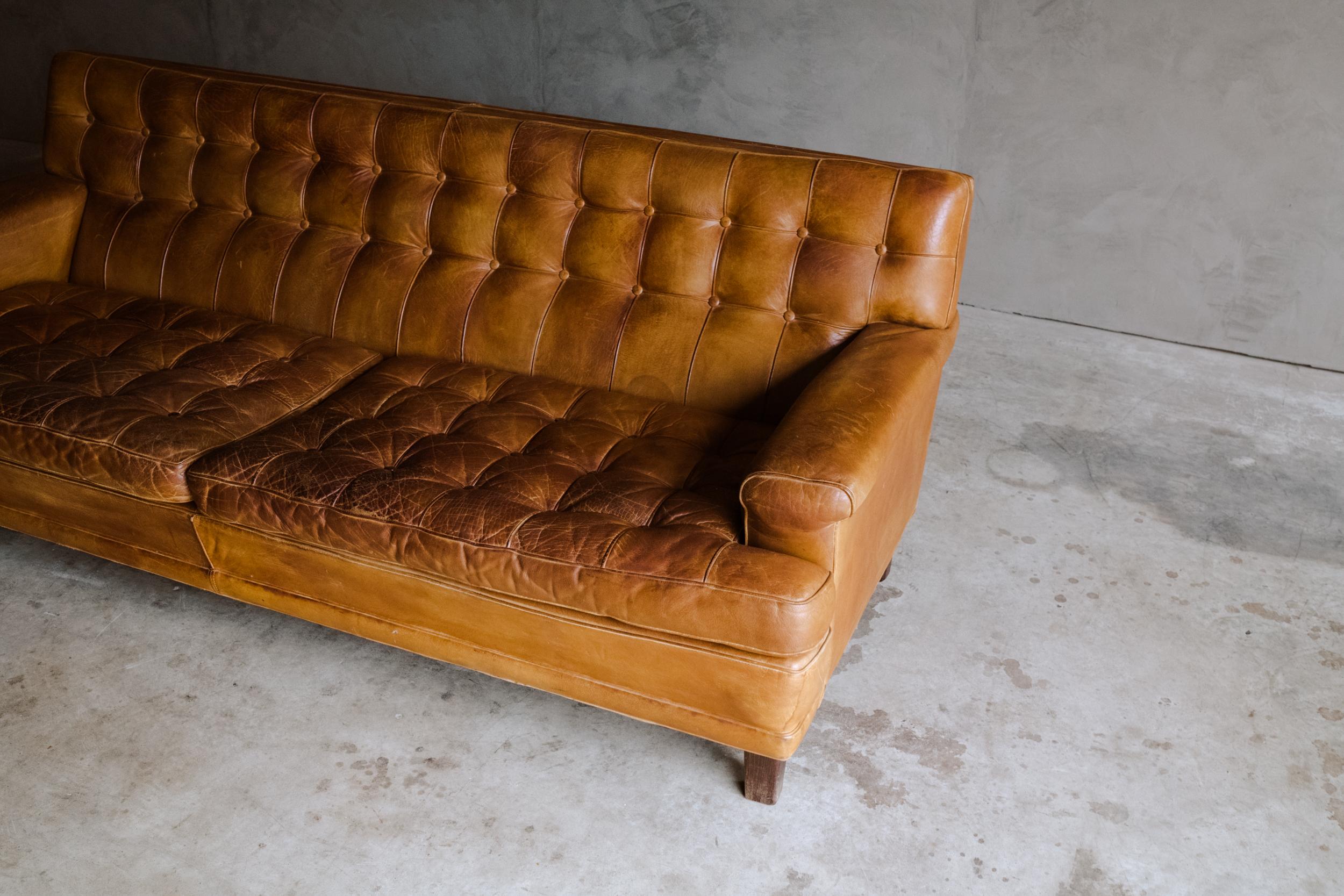 Vintage leather Arne Norell sofa model 