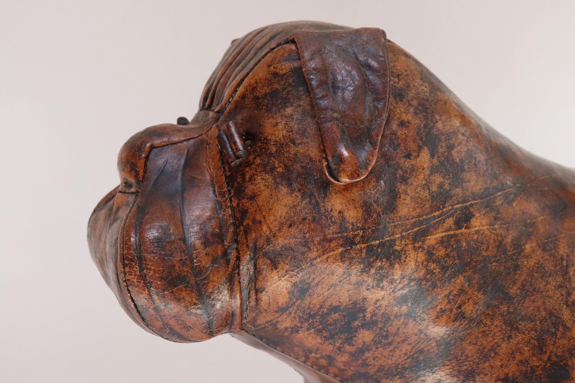 Tabouret Bulldog en cuir vintage par Dimitri Omersa pour Abercrombie & Fitch en vente 9