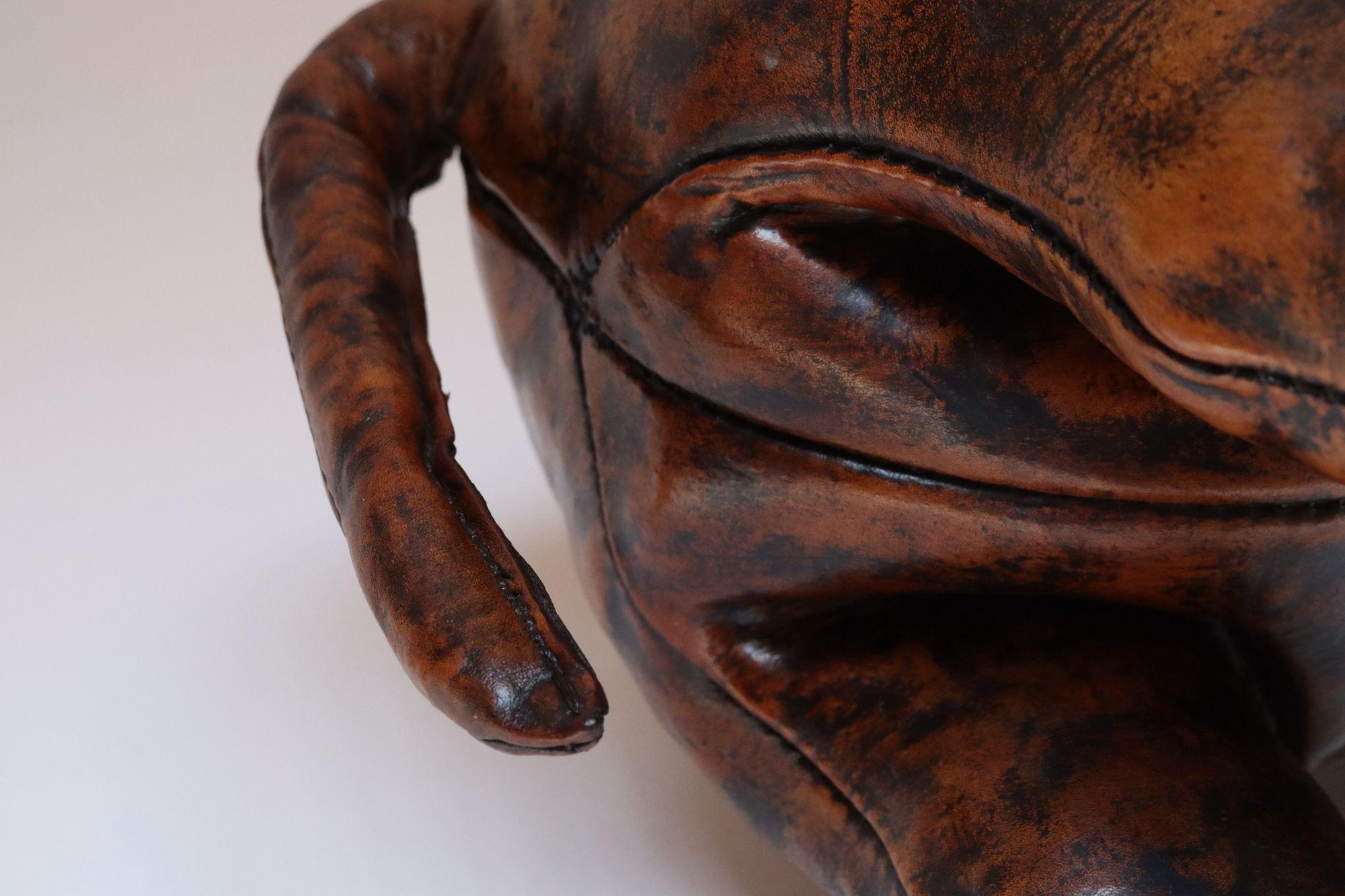 Tabouret Bulldog en cuir vintage par Dimitri Omersa pour Abercrombie & Fitch en vente 12