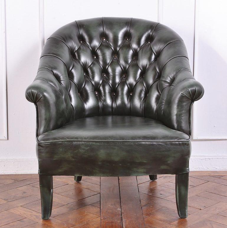 Victorian Vintage Leather Button Tufted Chair