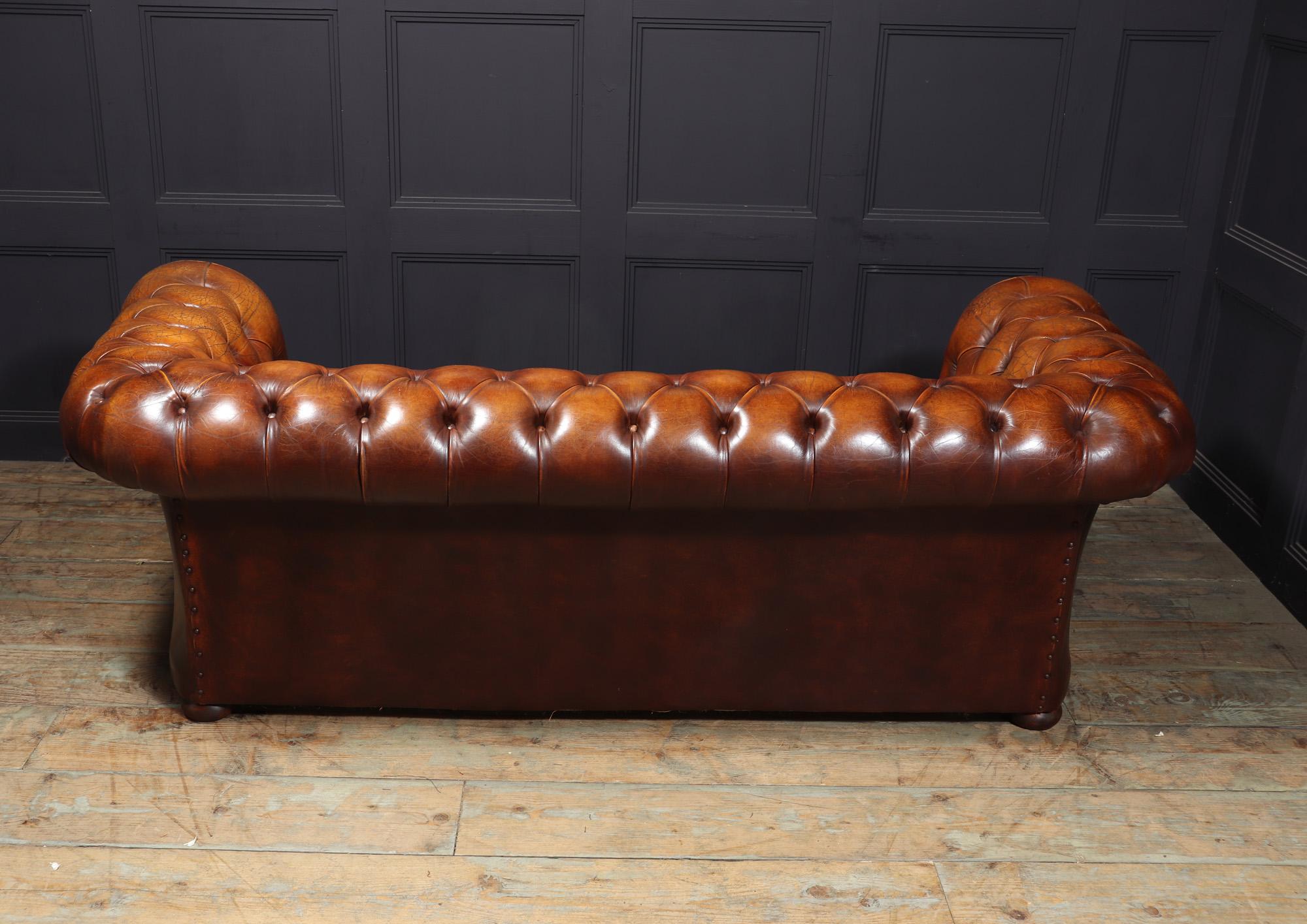 Vintage Leather Buttoned Chesterfield Sofa 9