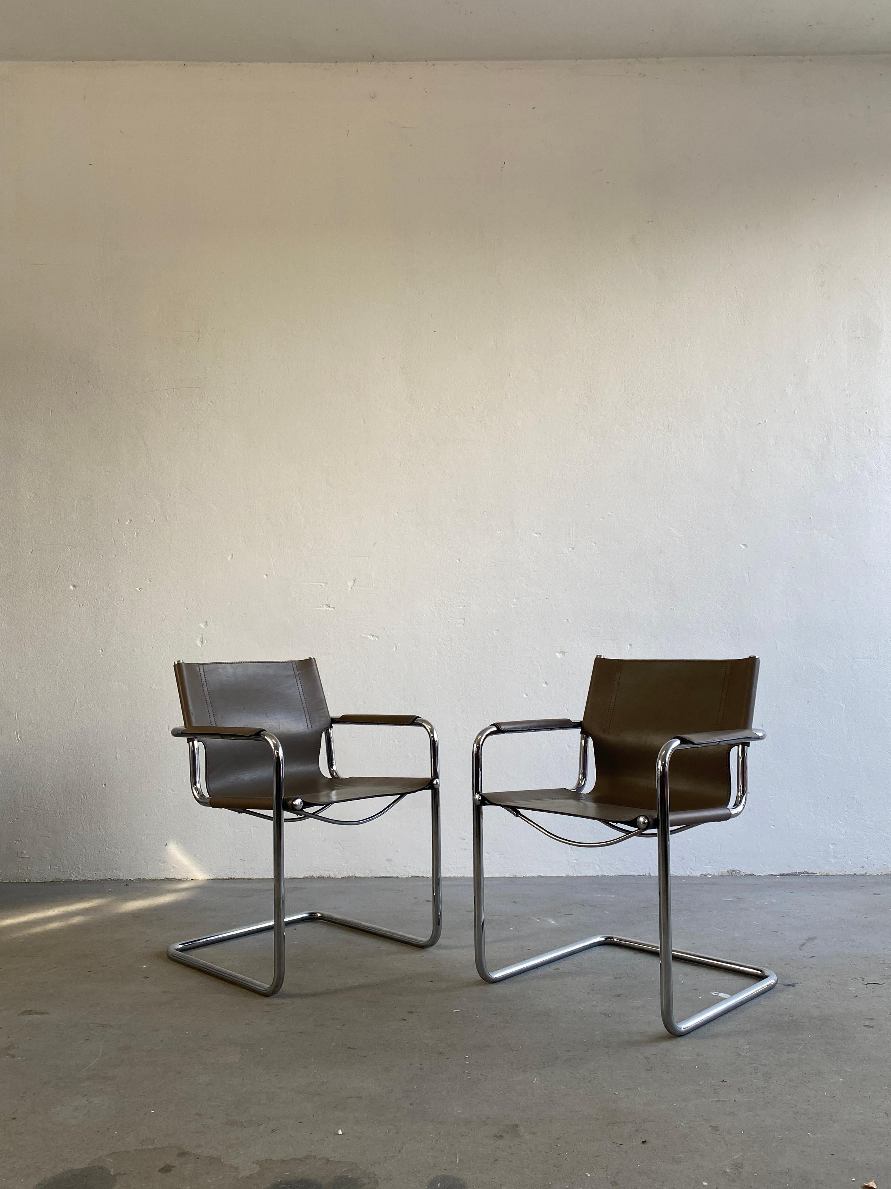 Bauhaus Vintage Leather Cantilever Chairs, Centro Studi for Matteo Grassi, 1980s Italy