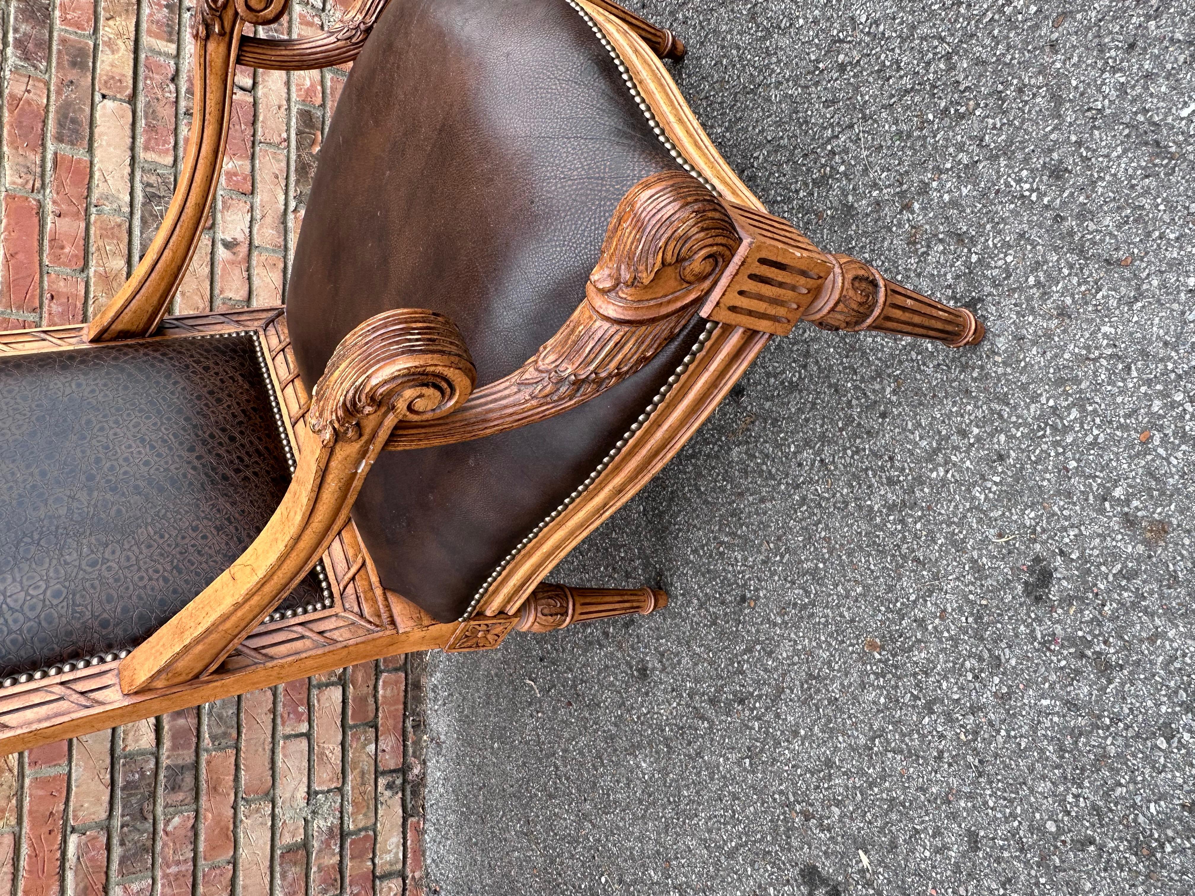 Fine XX secolo Sedia in pelle vintage in vendita