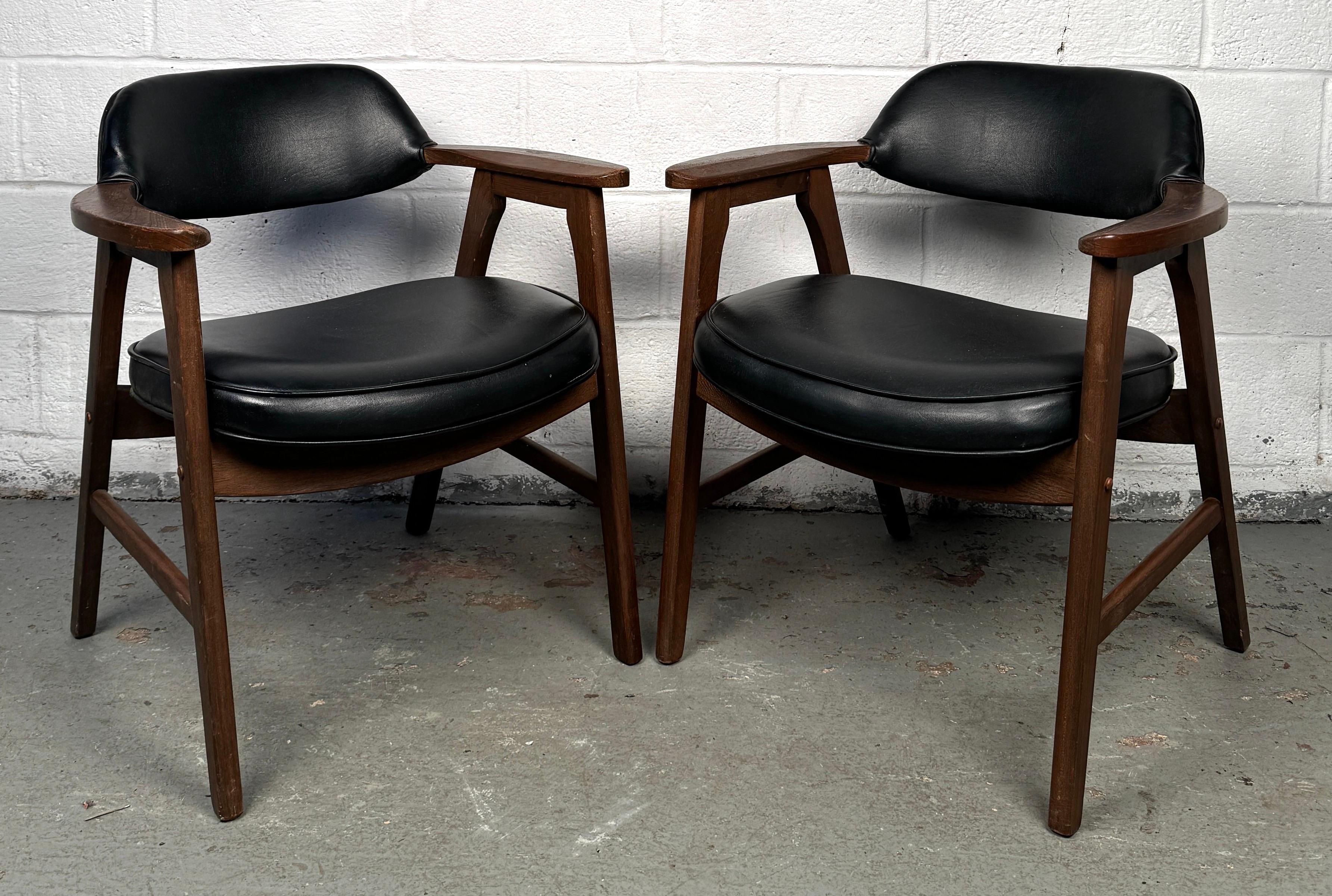 Add authentic vintage charm to your space with these mid-century chairs by Murphy-Miller, a beautiful example of understated design and solid American craftsmanship. Known for their clean lines, quality materials, and comfortable silhouettes,