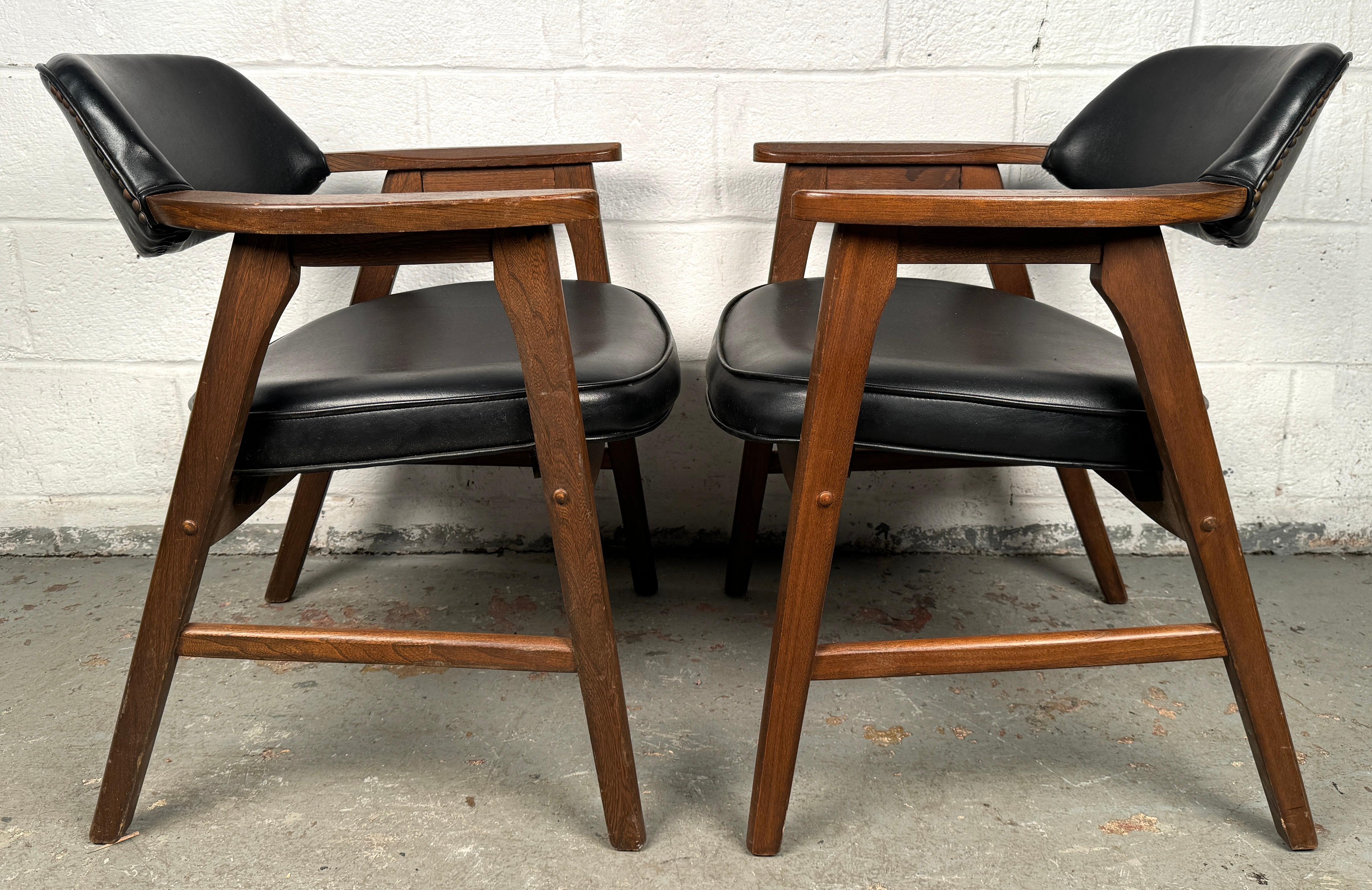 Vintage Leather Chairs By Murphy Miller For Kroehler Furniture For Sale 1