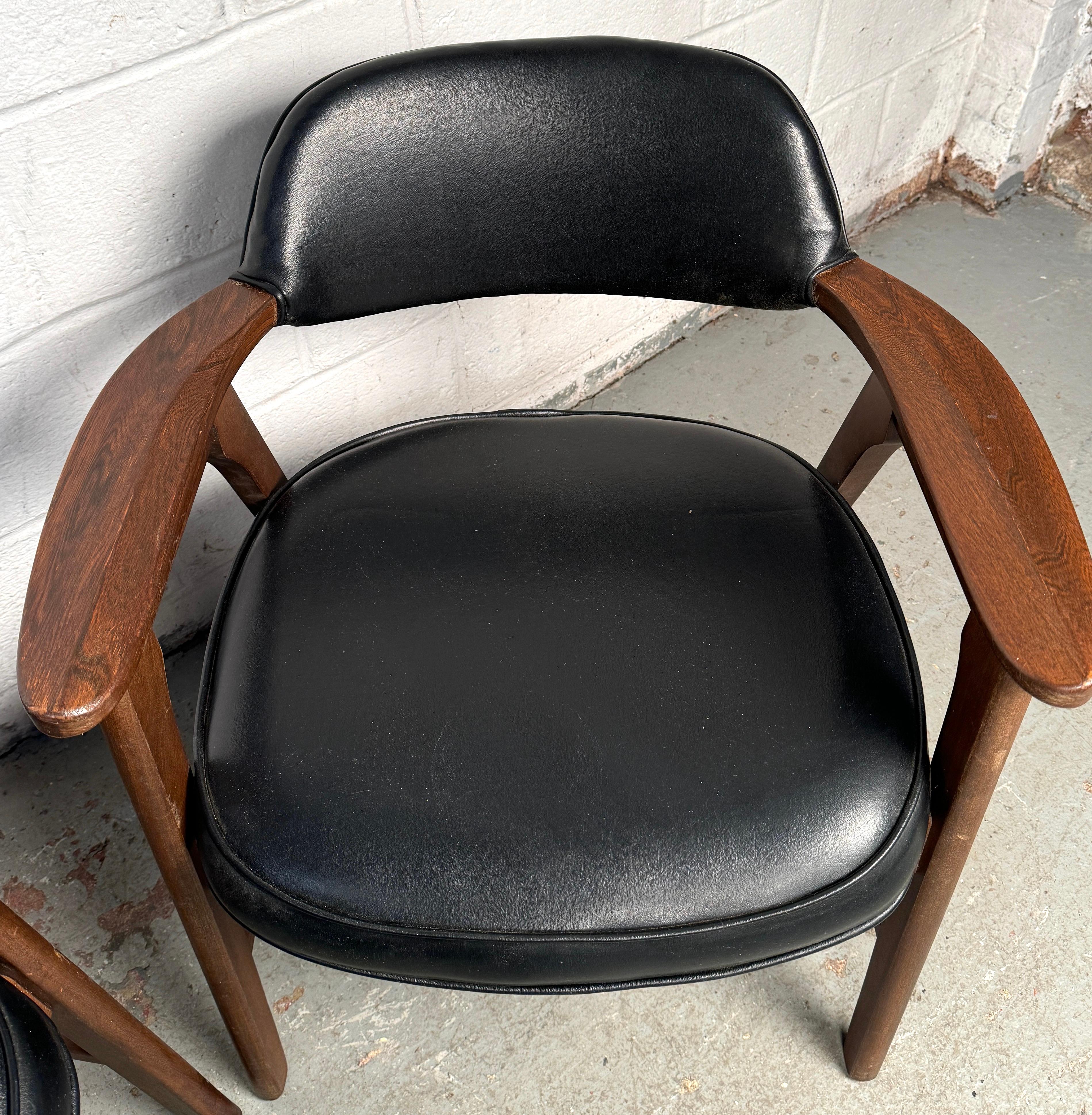 Vintage Leather Chairs By Murphy Miller For Kroehler Furniture For Sale 3