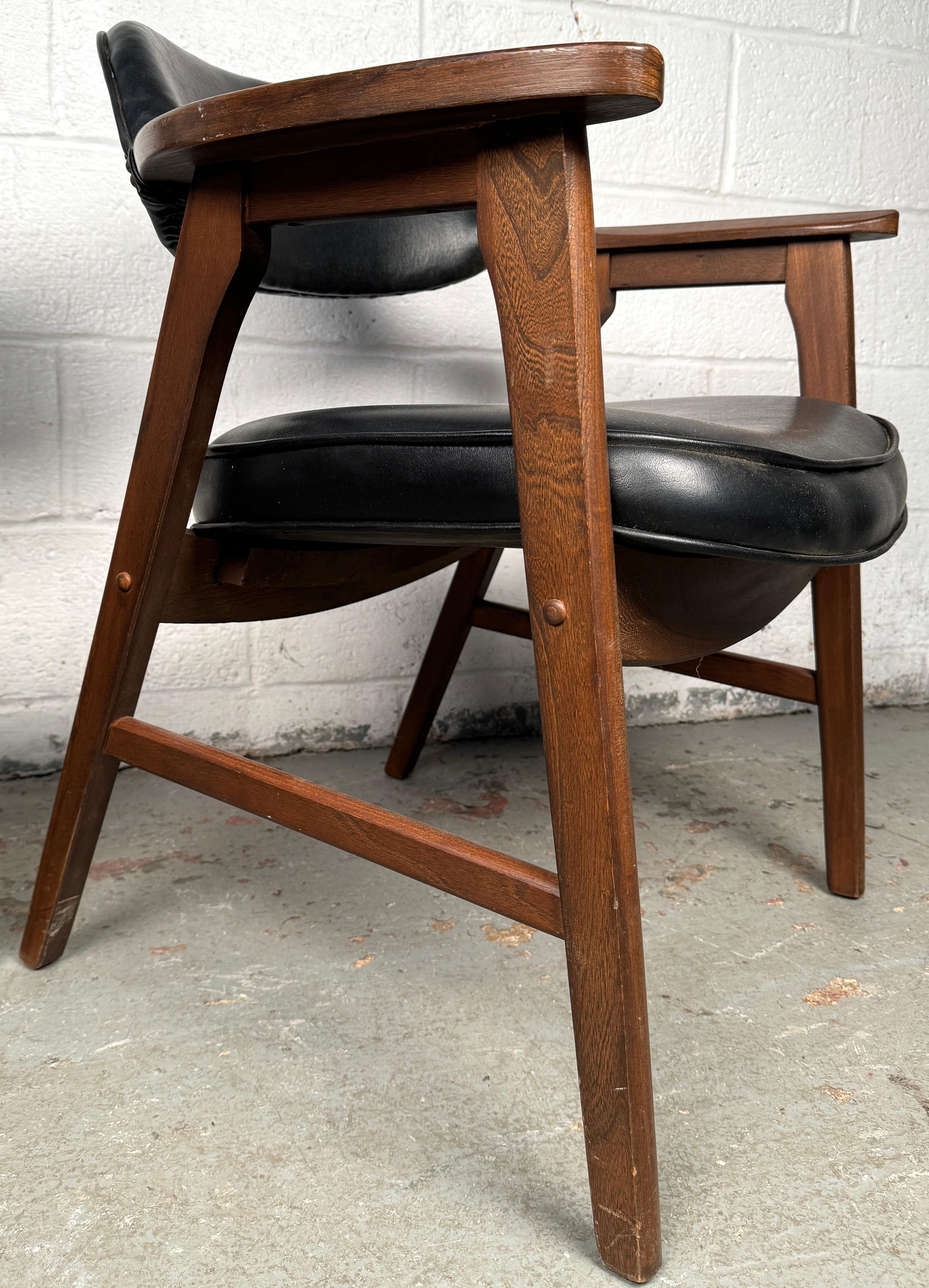 Vintage Leather Chairs By Murphy Miller For Kroehler Furniture For Sale 4