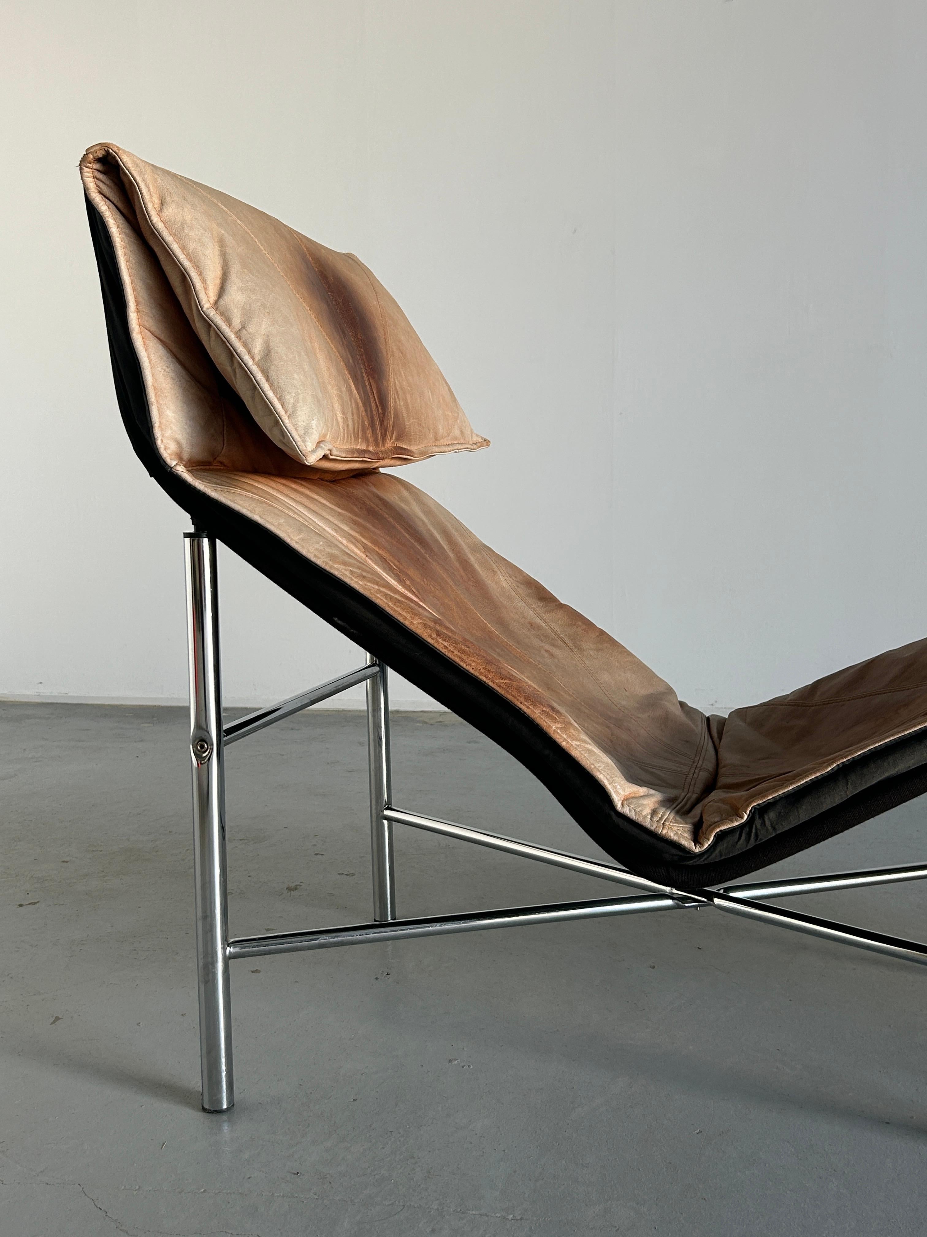 Vintage Leather Chaise Longue in Cognac Leather by Tord Bjorklund for Ikea, 1980 1