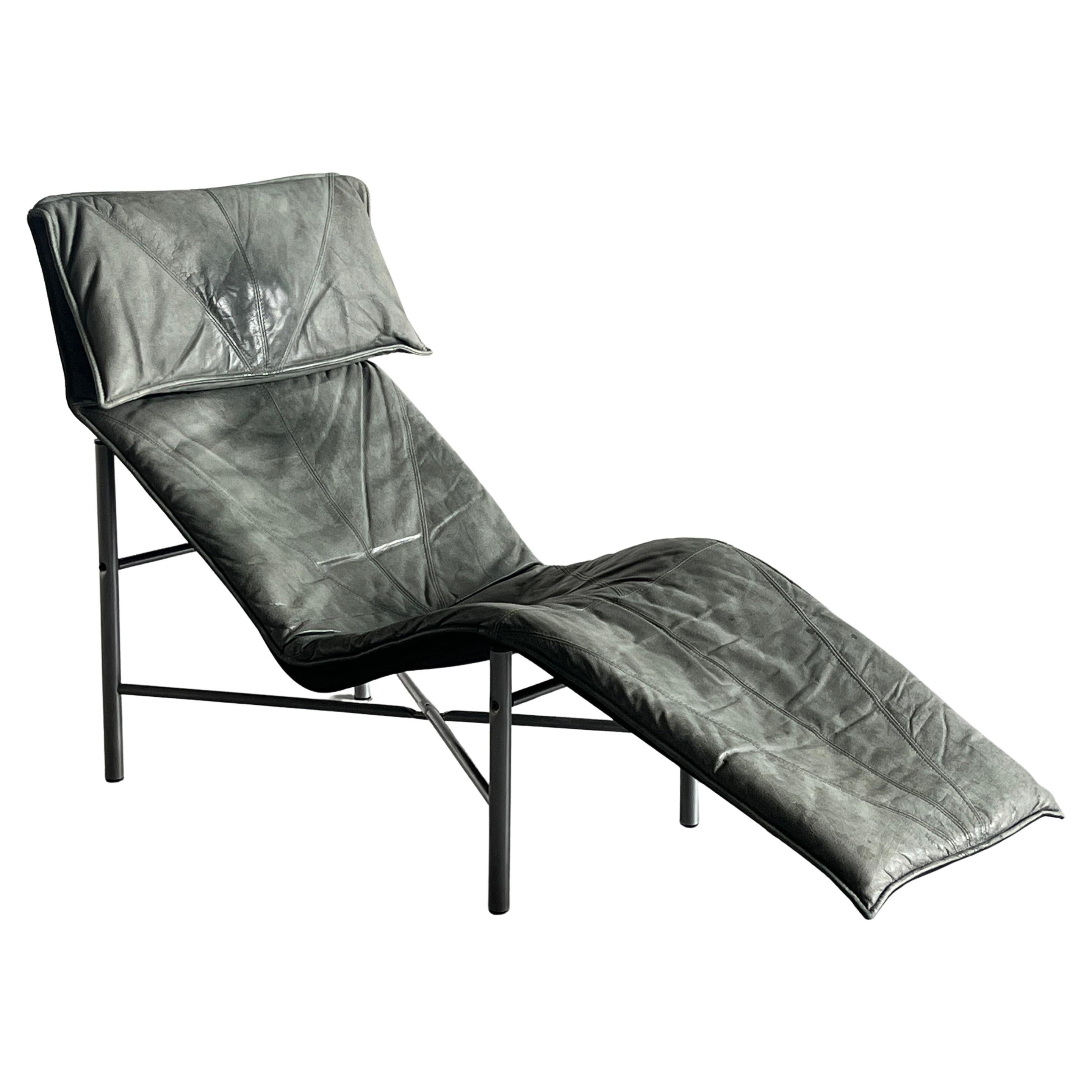 Vintage Leather Chaise Longue in Faded Green Leather by Tord Bjorklund for Ikea