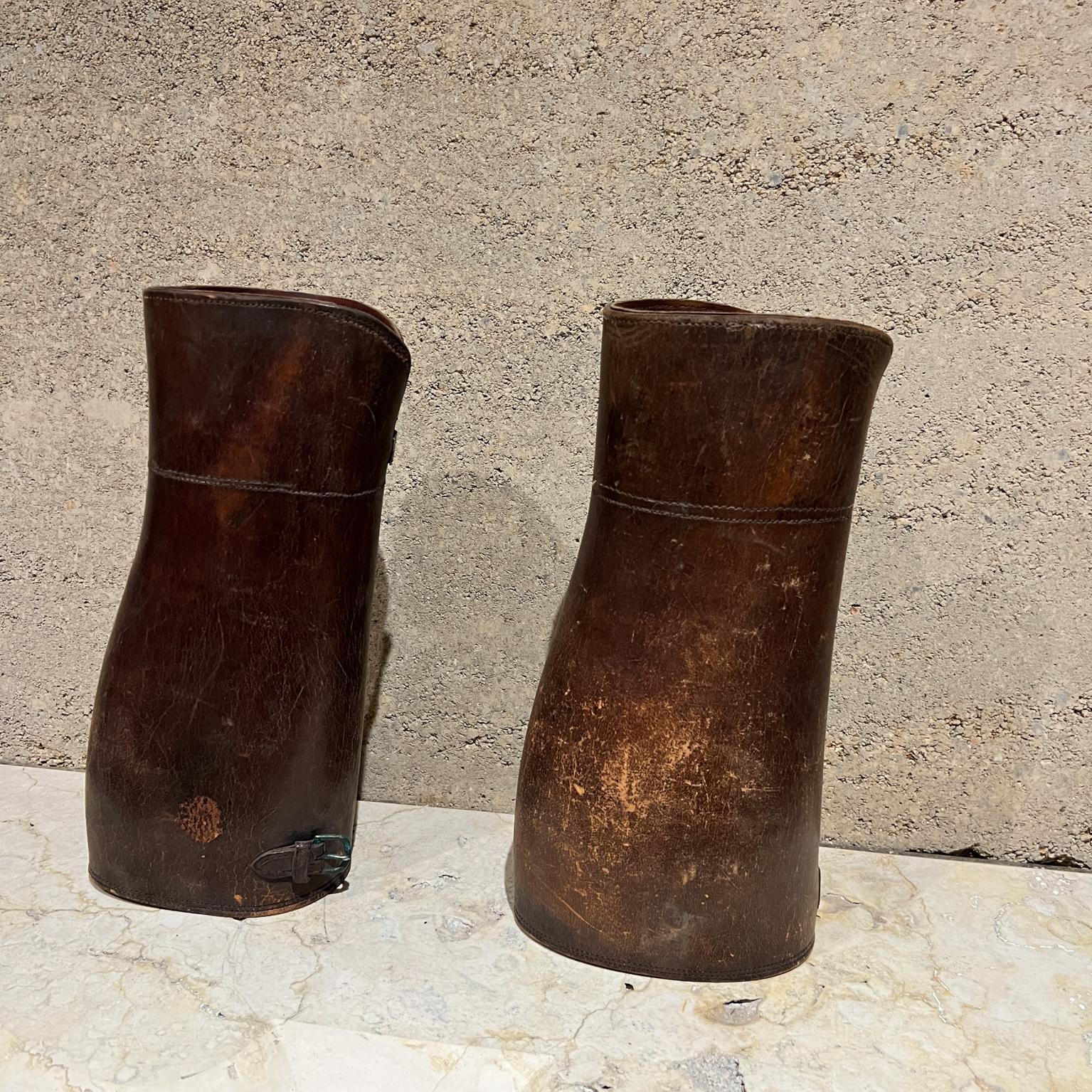 Vintage Lederkappen Pferd Reiter Gaiters aus Leder (Moderne der Mitte des Jahrhunderts) im Angebot