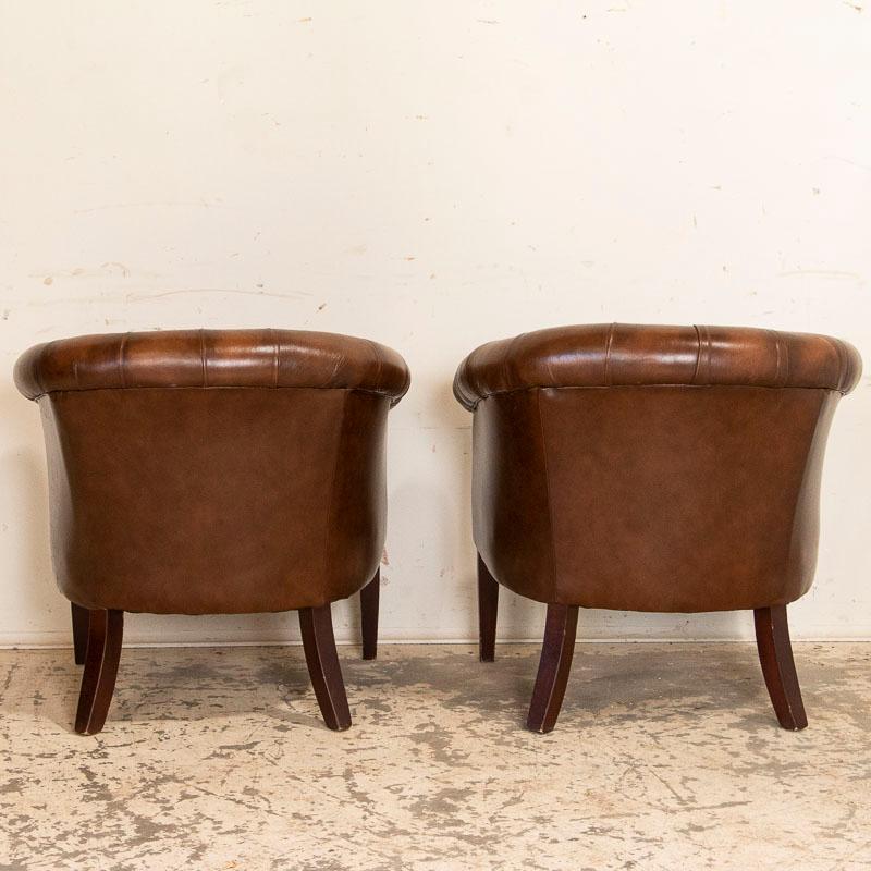 Vintage Leather Chesterfield Club Chairs, Set of 2 In Good Condition In Round Top, TX