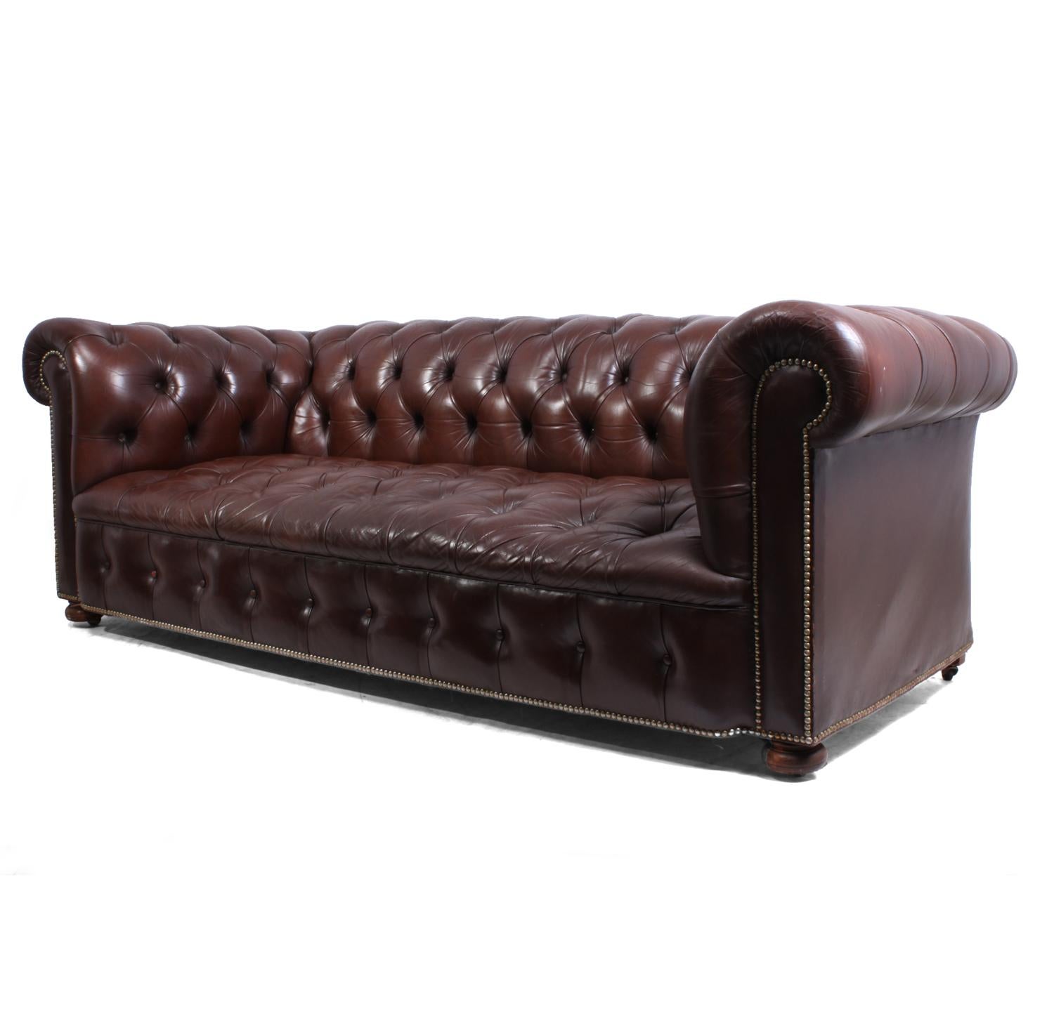 Vintage Leather Chesterfield (Britisch)