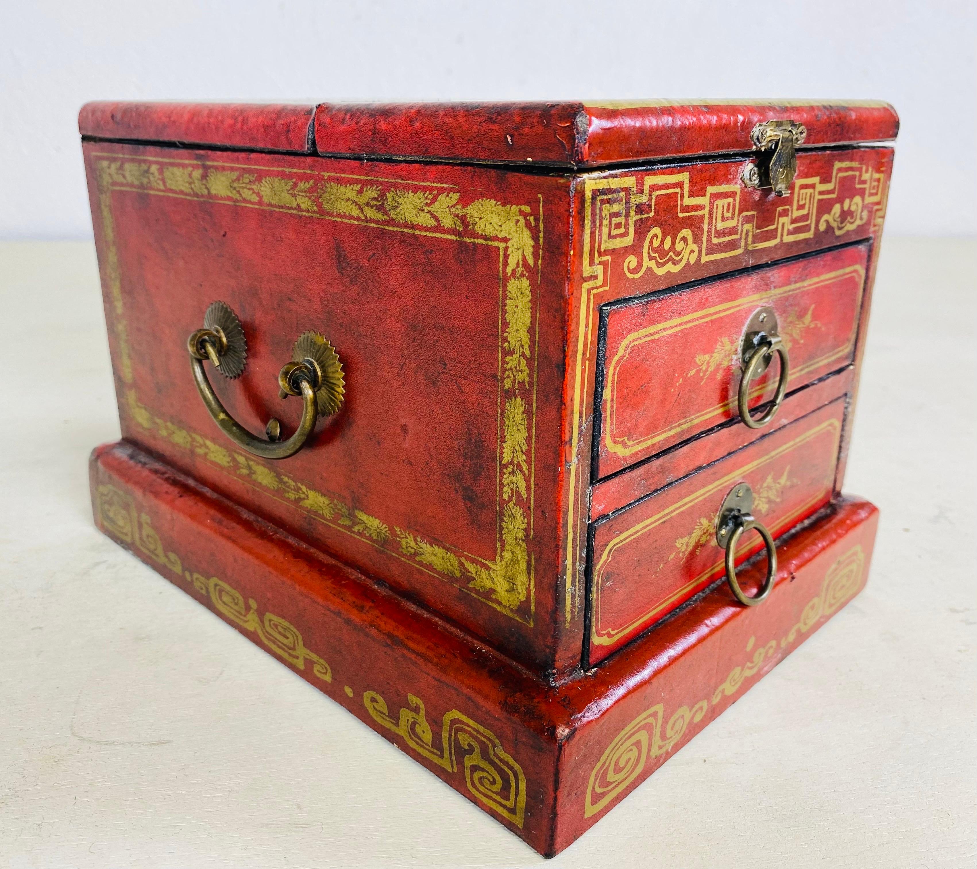 Late 20th Century Vintage leather clad hand painted Chinese dresser box. For Sale