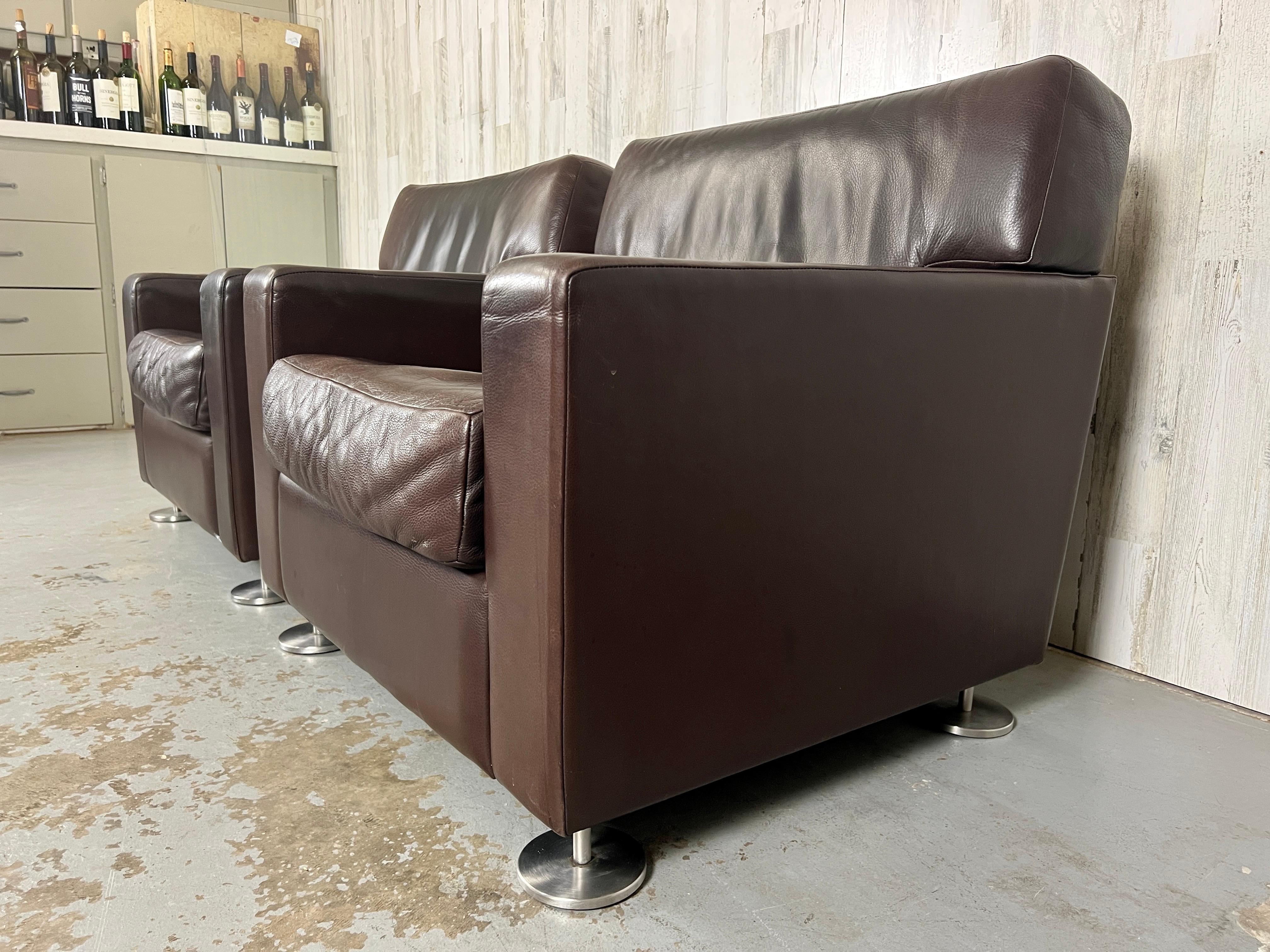 Vintage Leather Club Chairs with Steel Pod Legs for Neinkamper  For Sale 6