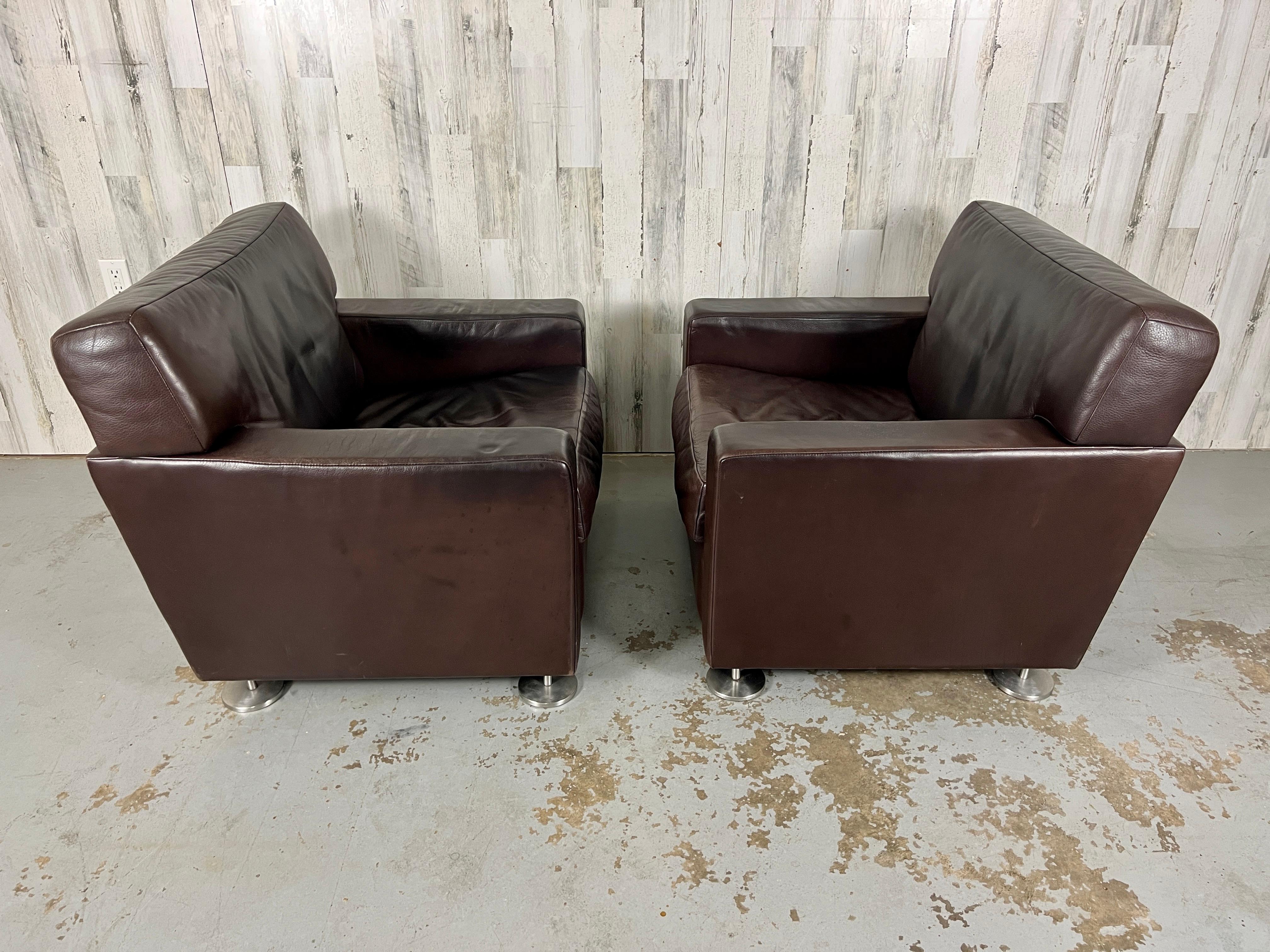 Vintage Leather Club Chairs with Steel Pod Legs for Neinkamper  In Good Condition For Sale In Denton, TX