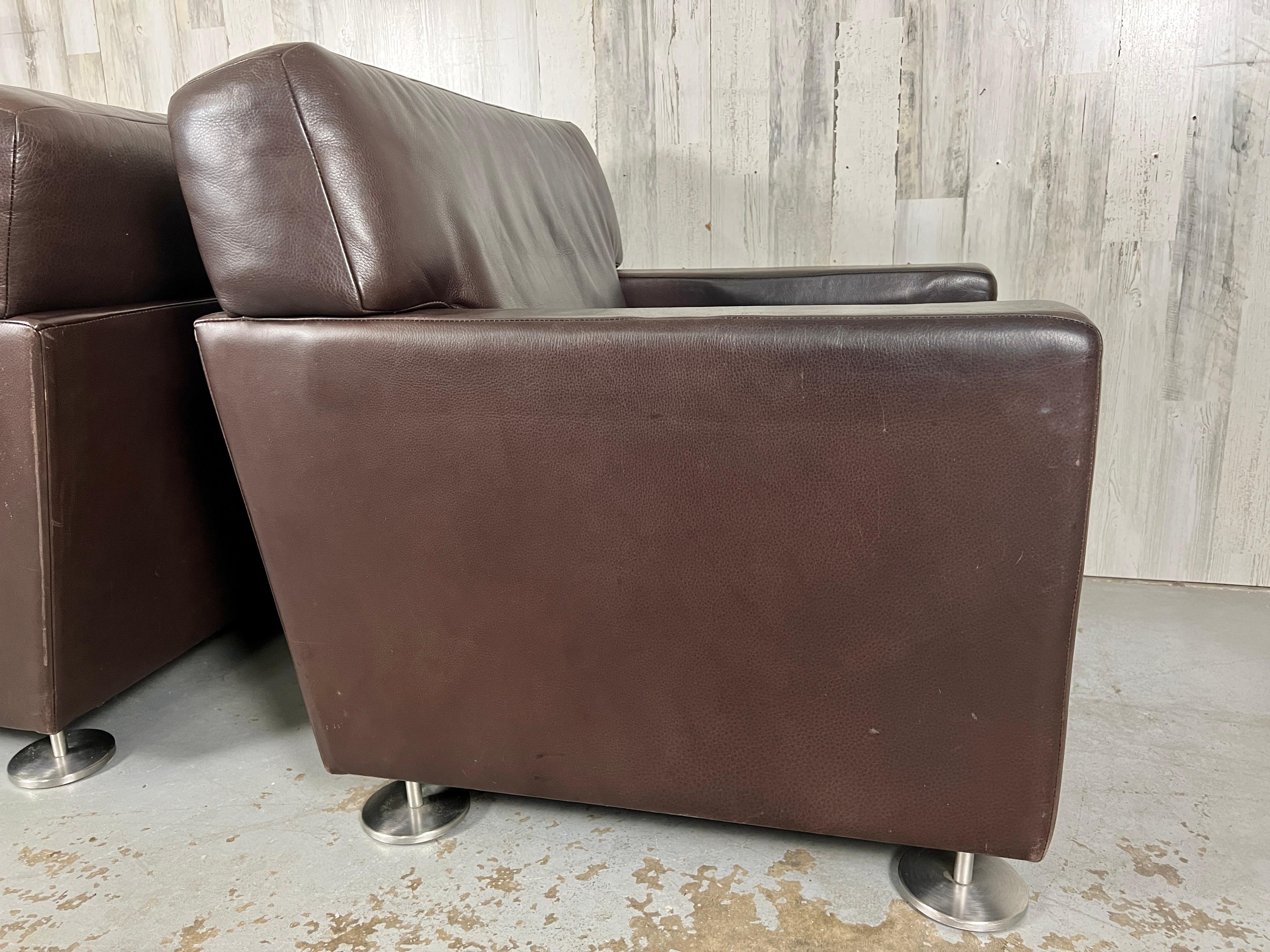 Metal Vintage Leather Club Chairs with Steel Pod Legs for Neinkamper  For Sale