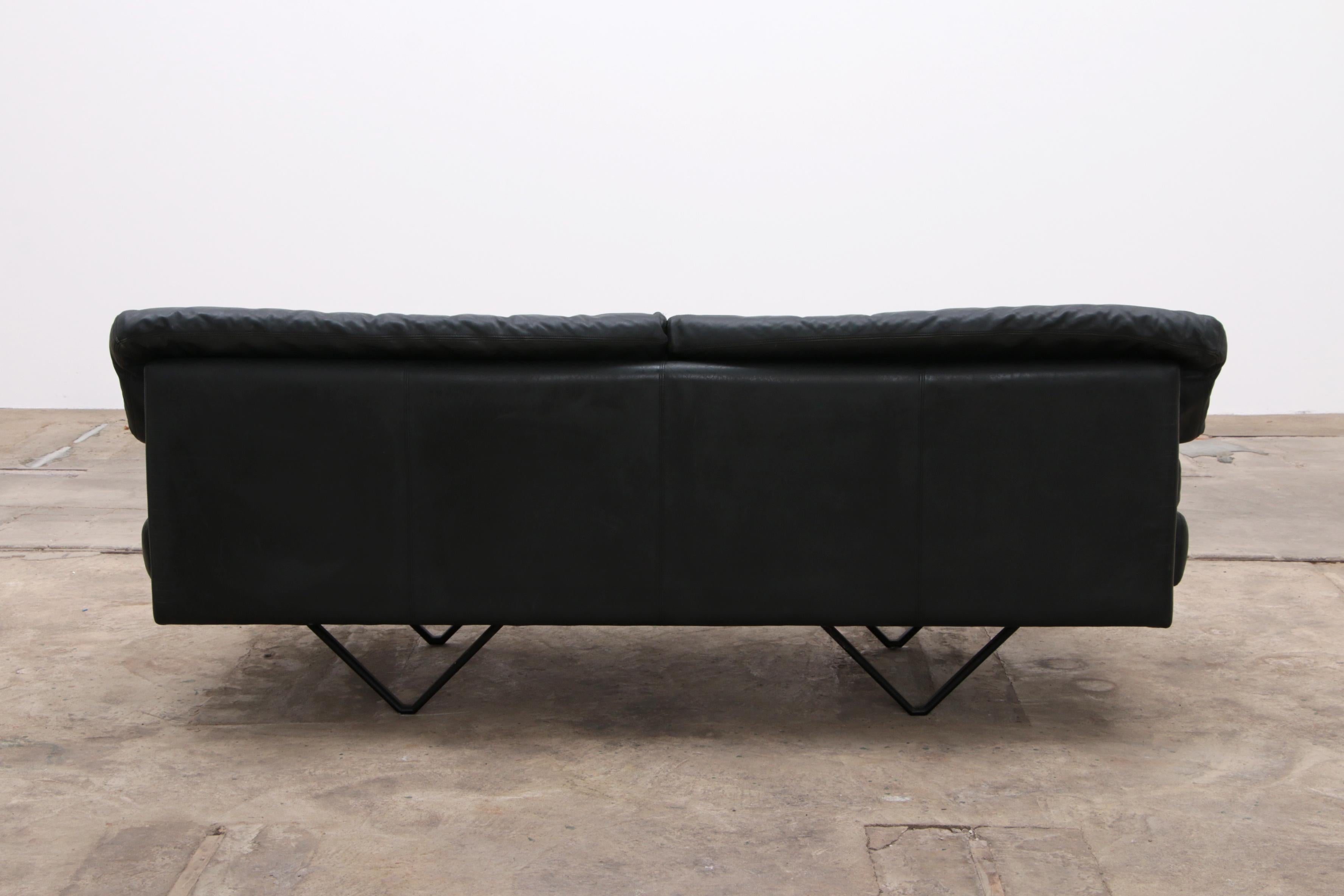 Late 20th Century Vintage Leather Cornelius Sofa Anthracite with Metal Base  For Sale