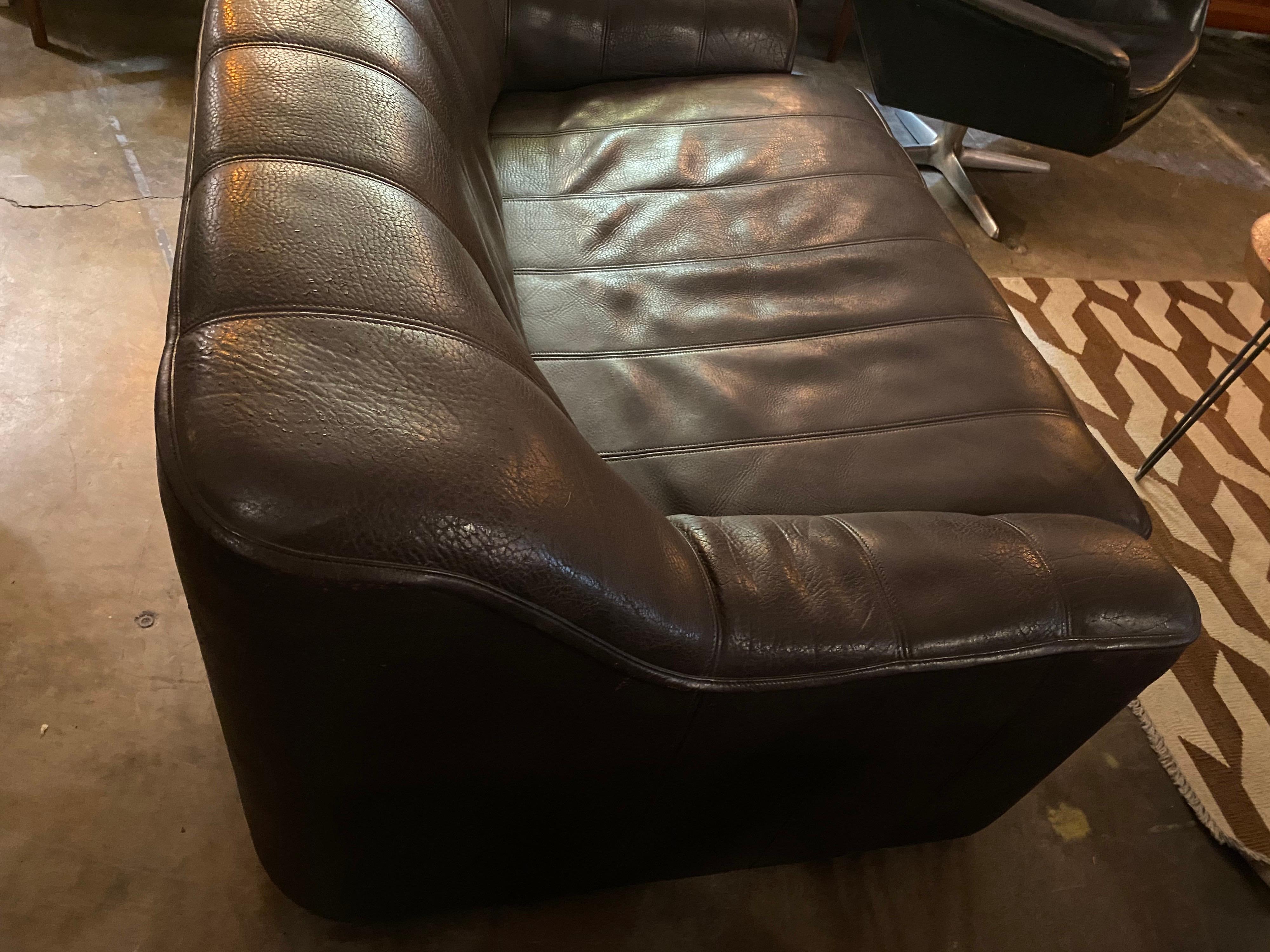 Vintage Leather De Sede DS-44 Loveseat / Sofa 1