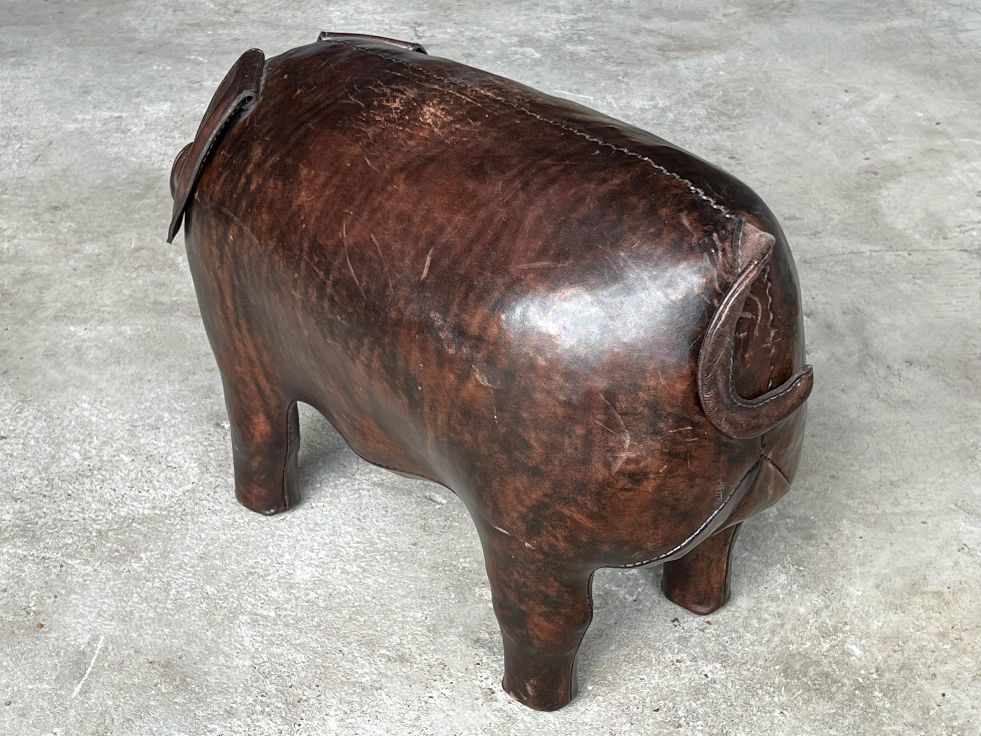 Vintage Leather Dimitri Omersa Pig Abercrombie and Fitch Stool In Good Condition In Round Rock, TX