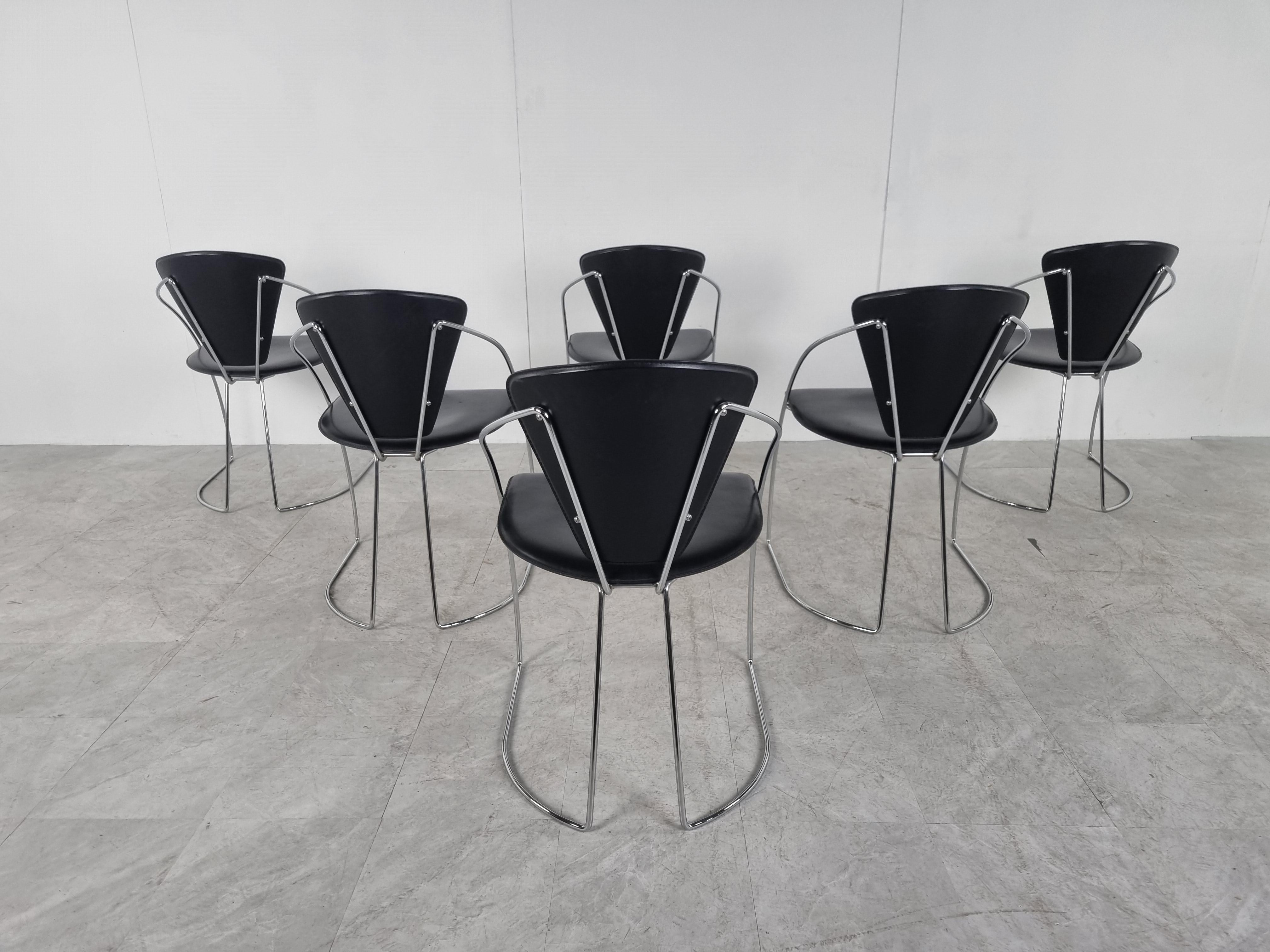 Vintage black leather and chrome dining chairs by Arrben Italy.

Good condition.

1980s - Italy

Dimensions:
Height: 75cm/29.52