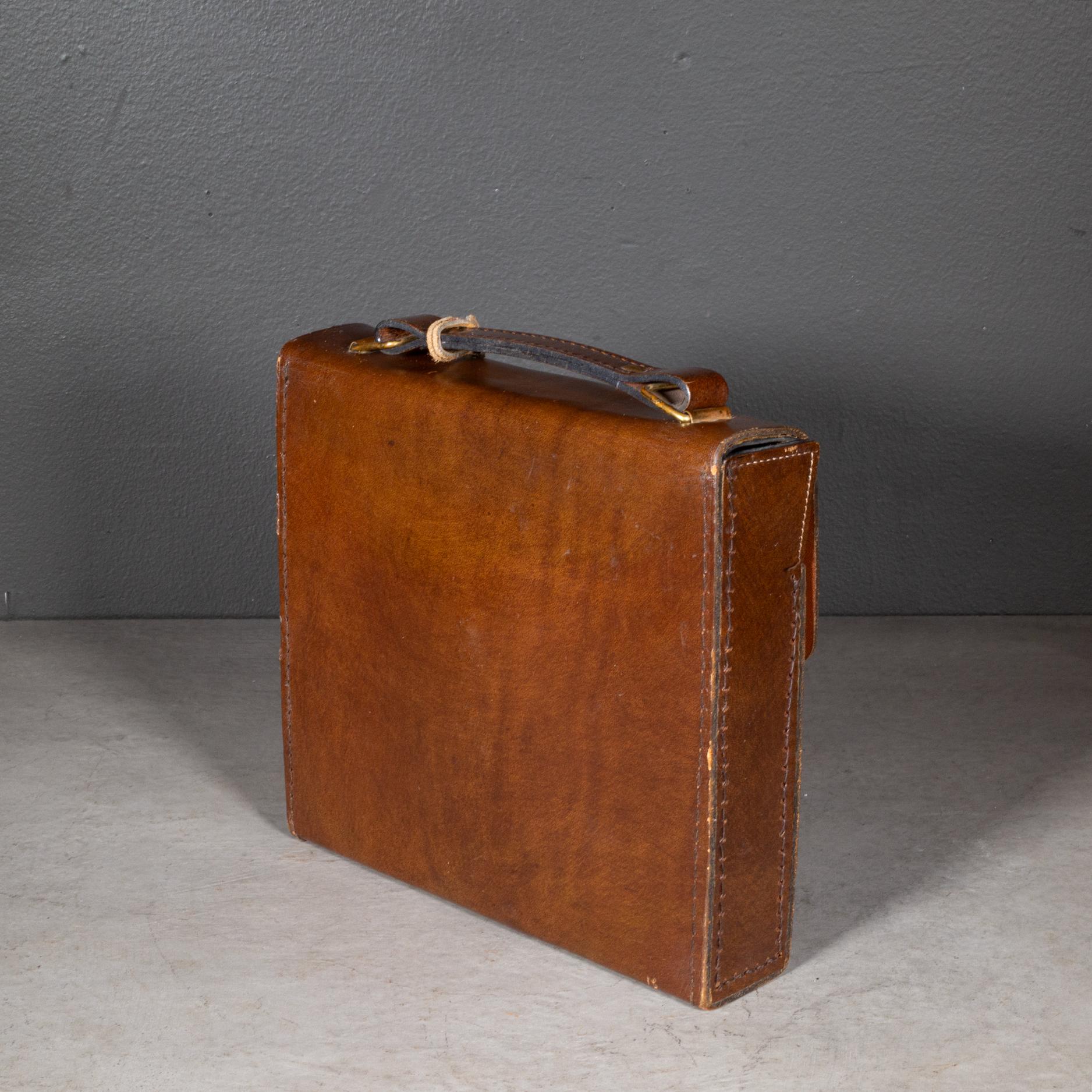 20th Century Vintage Leather Double Flask Travel Bar Set c.1970 For Sale