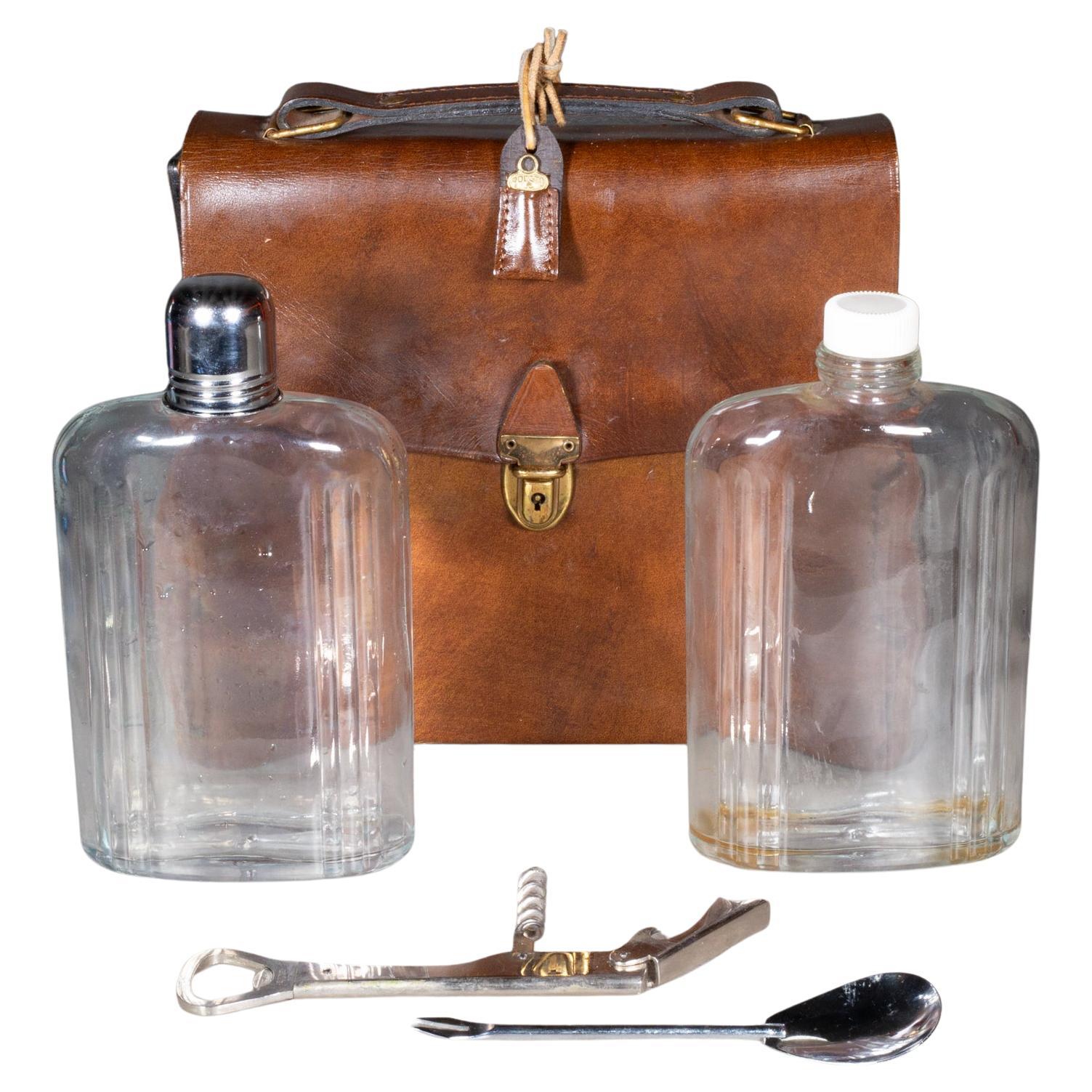 Juego de bar de viaje de doble petaca de cuero vintage c.1970