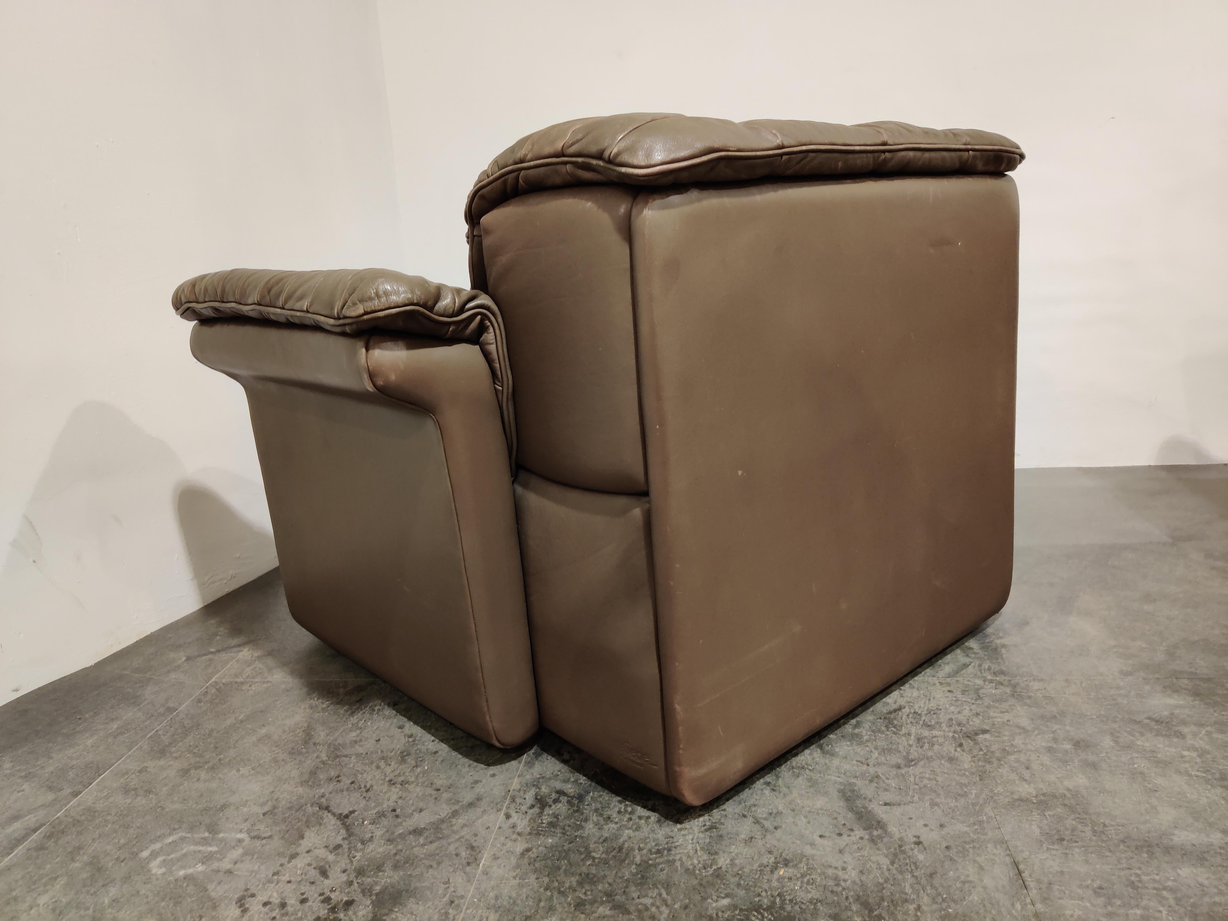 Vintage Leather DS11 Armchairs by De Sede, 1970s, Set of 3 2