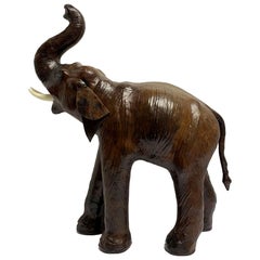 Figure d'éléphant en cuir vintage