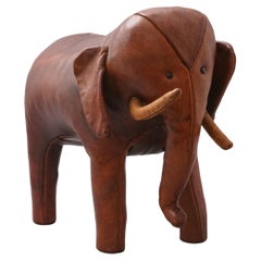 Elefante de cuero vintage / Taburete para los pies de Dimitri Omersa