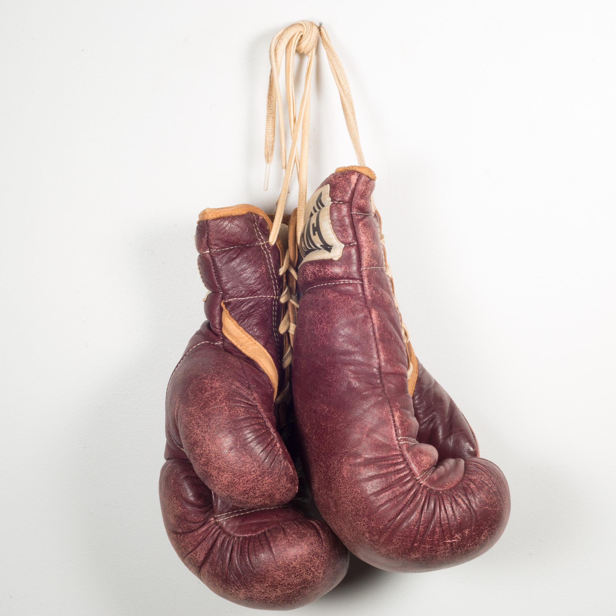 vieux gants de boxe