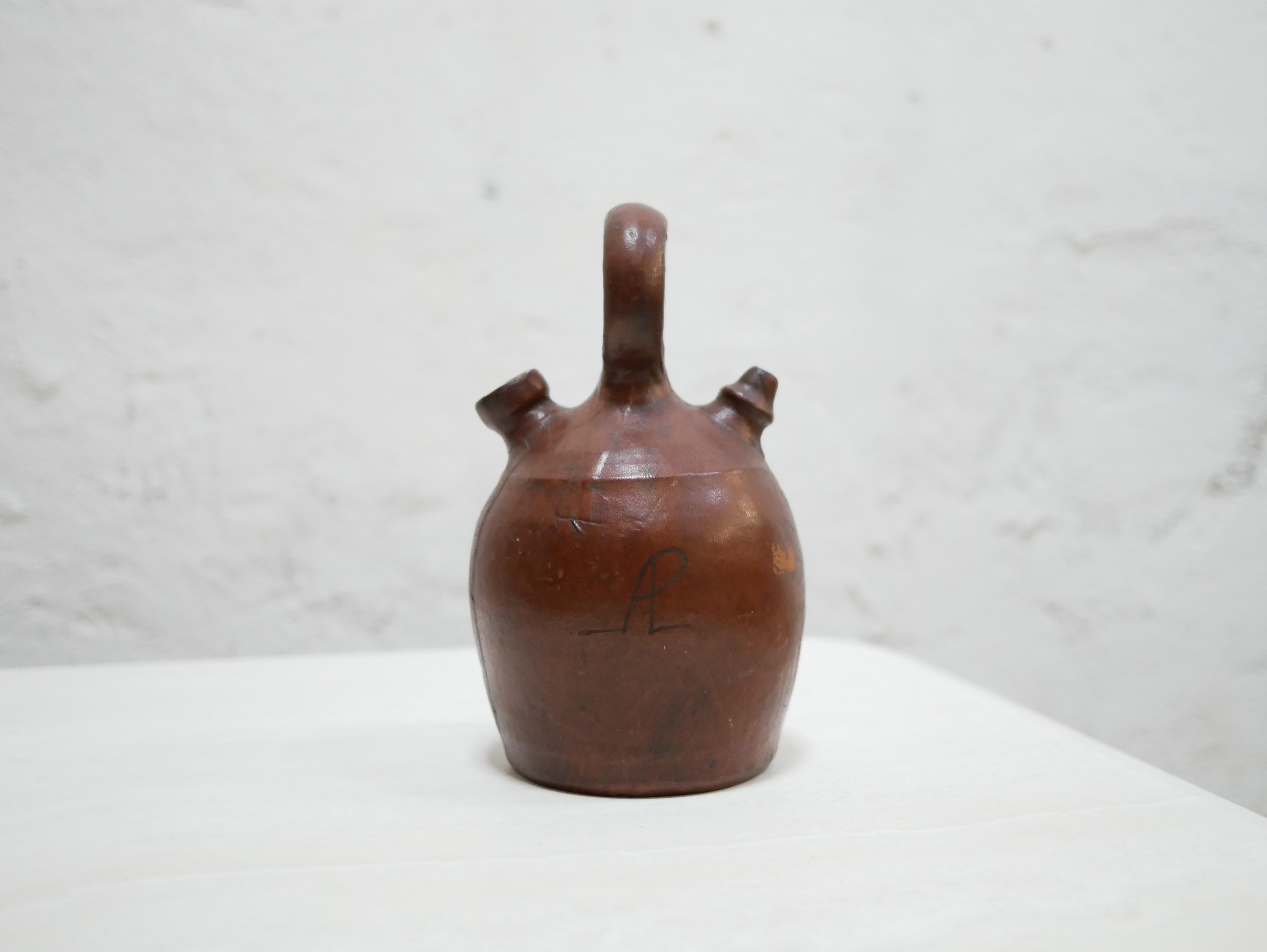 Vintage leather gargoulette pot For Sale 4