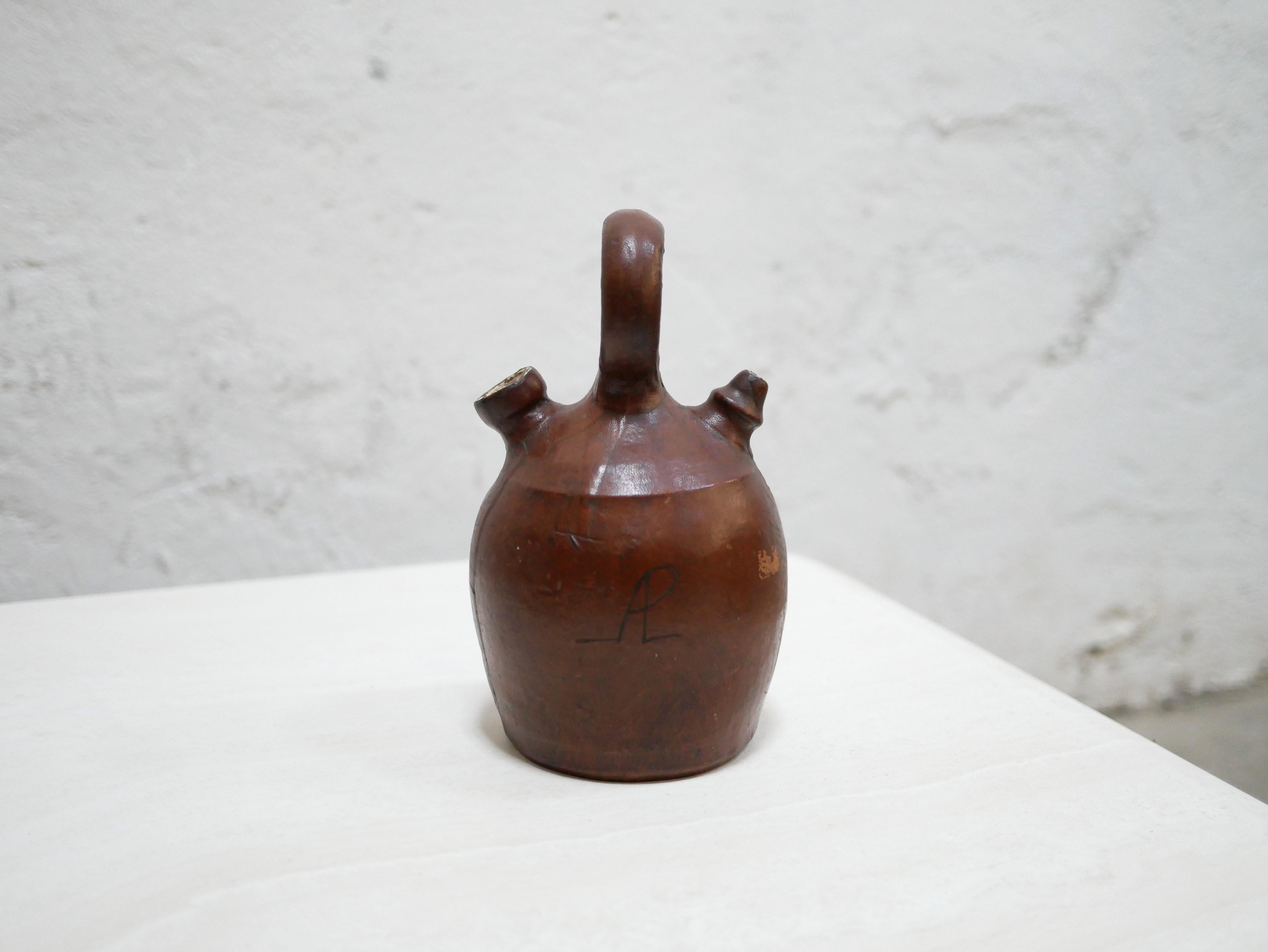 Vintage leather gargoulette pot For Sale 3