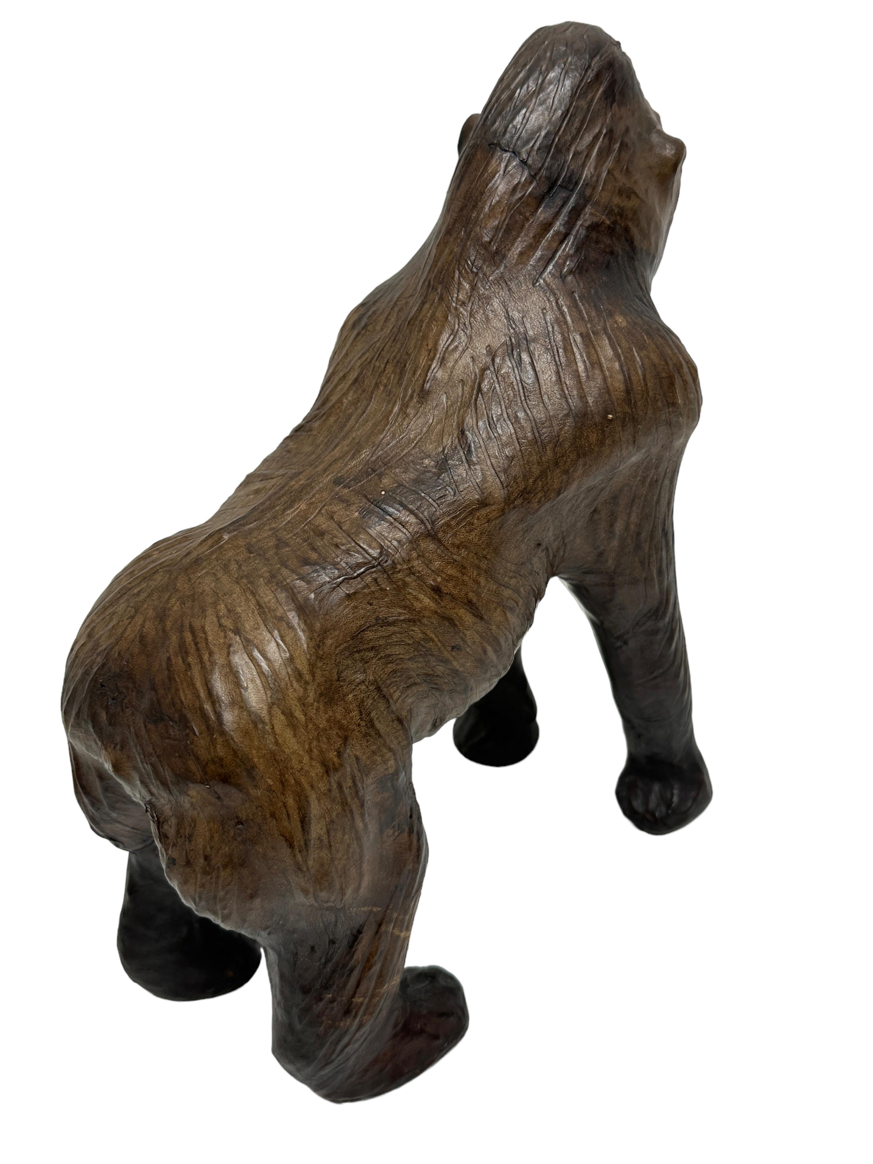 Moderne Gorilla-Skulptur aus Leder im Stil von Dimitri Omersa, 1980er Jahre im Angebot 9