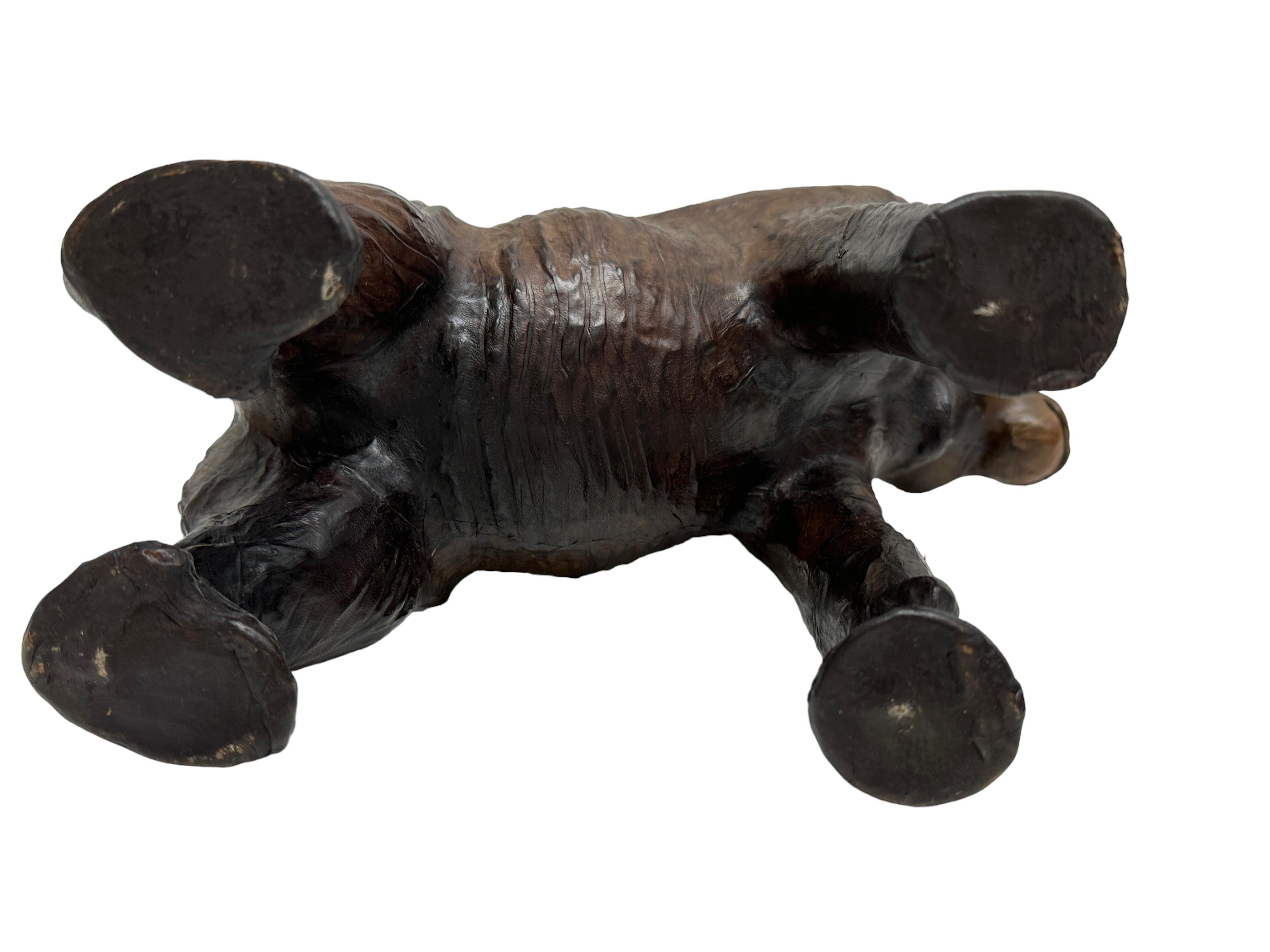 Vintage Leather Gorilla Modern Sculpture Style of Dimitri Omersa, 1980s For Sale 10