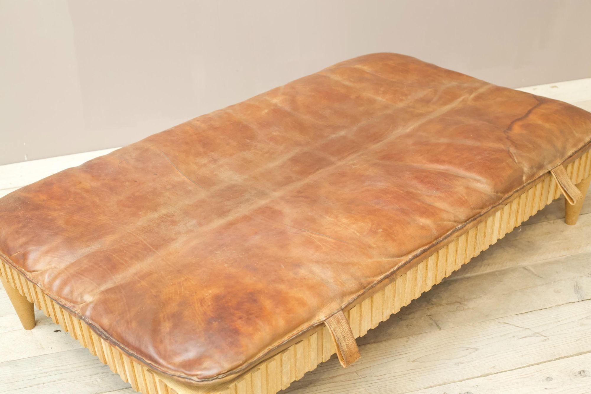 Vintage leather gym mat large ottoman footstool In Excellent Condition In Malton, GB