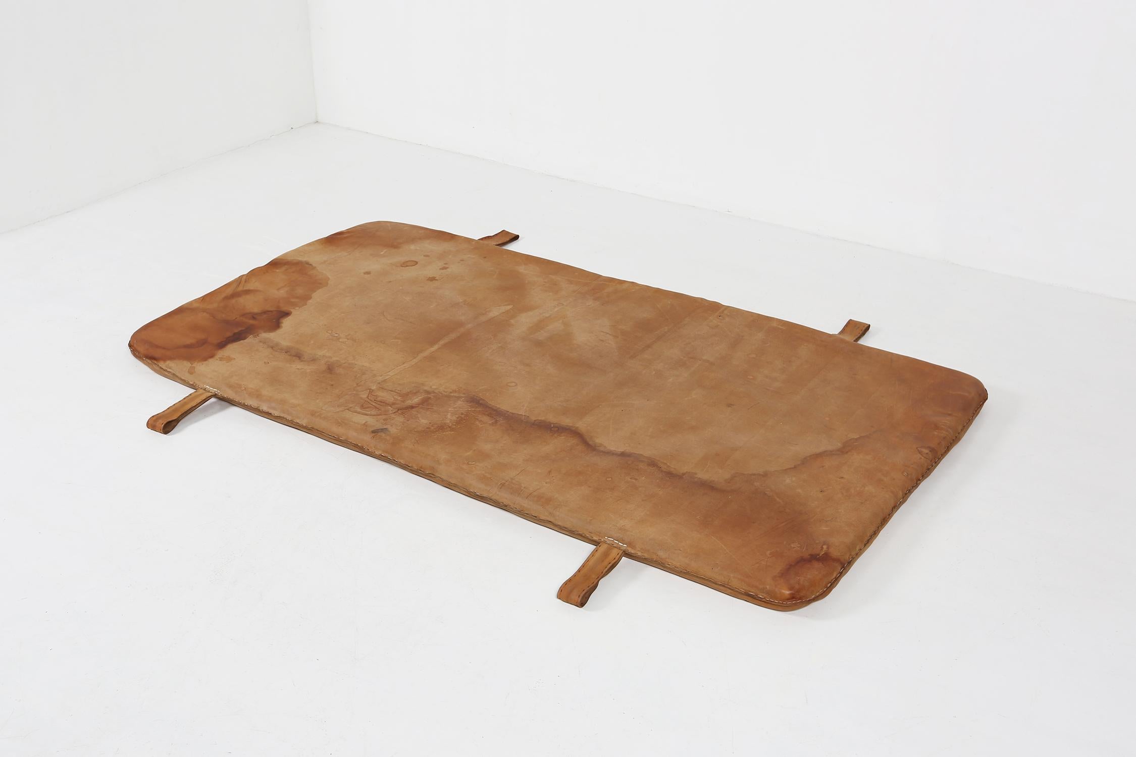 Vintage leather gym mat with nice patina, Belgium, 1930s 3