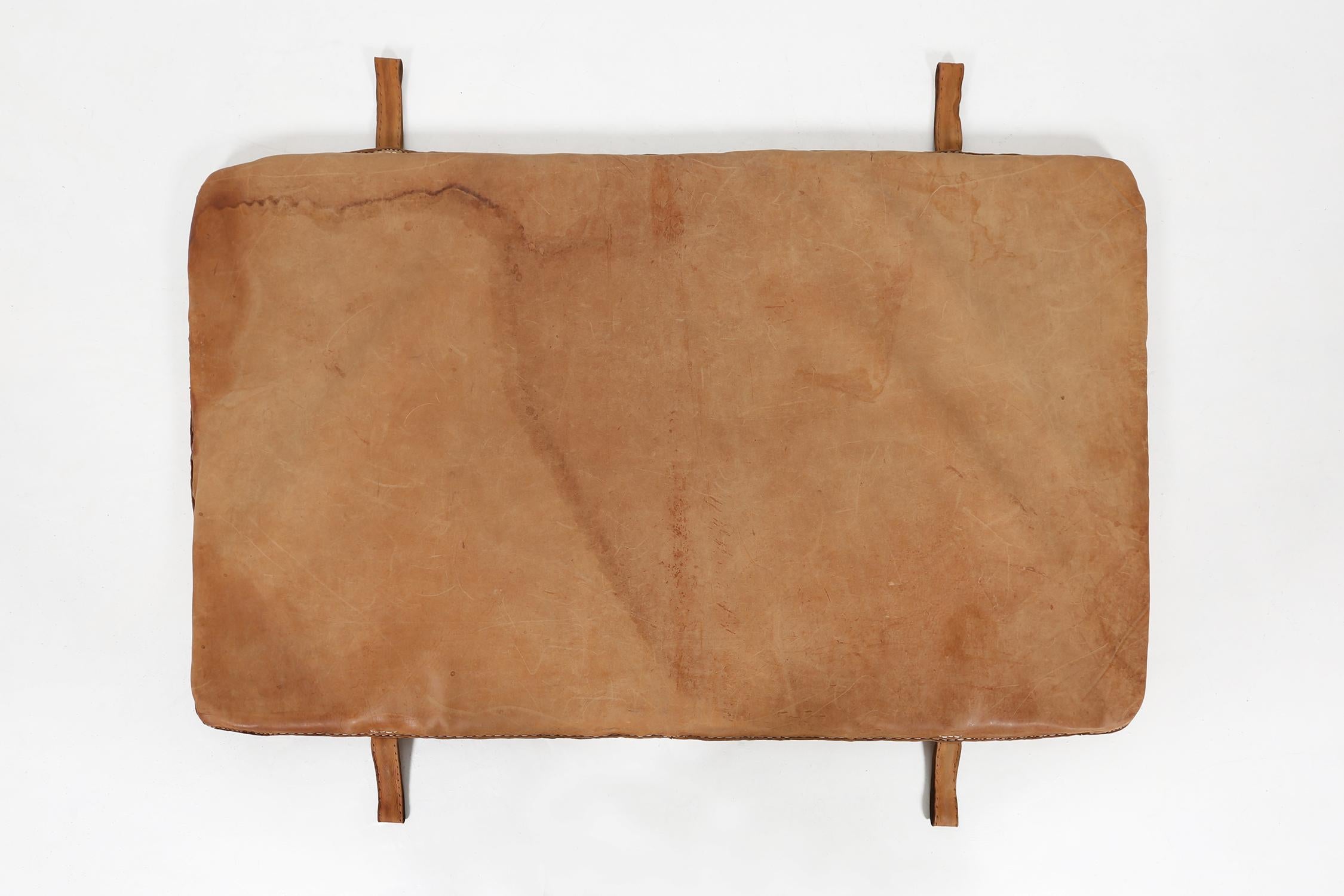 Belgium / 1930s / gym mat / brown thick cow leather / vintage / industrial

An authentic 1930s industrial brown cow leather gym mat made in Belgium. This original vintage piece made in premium brown thick cow leather with multi-purpose options. The