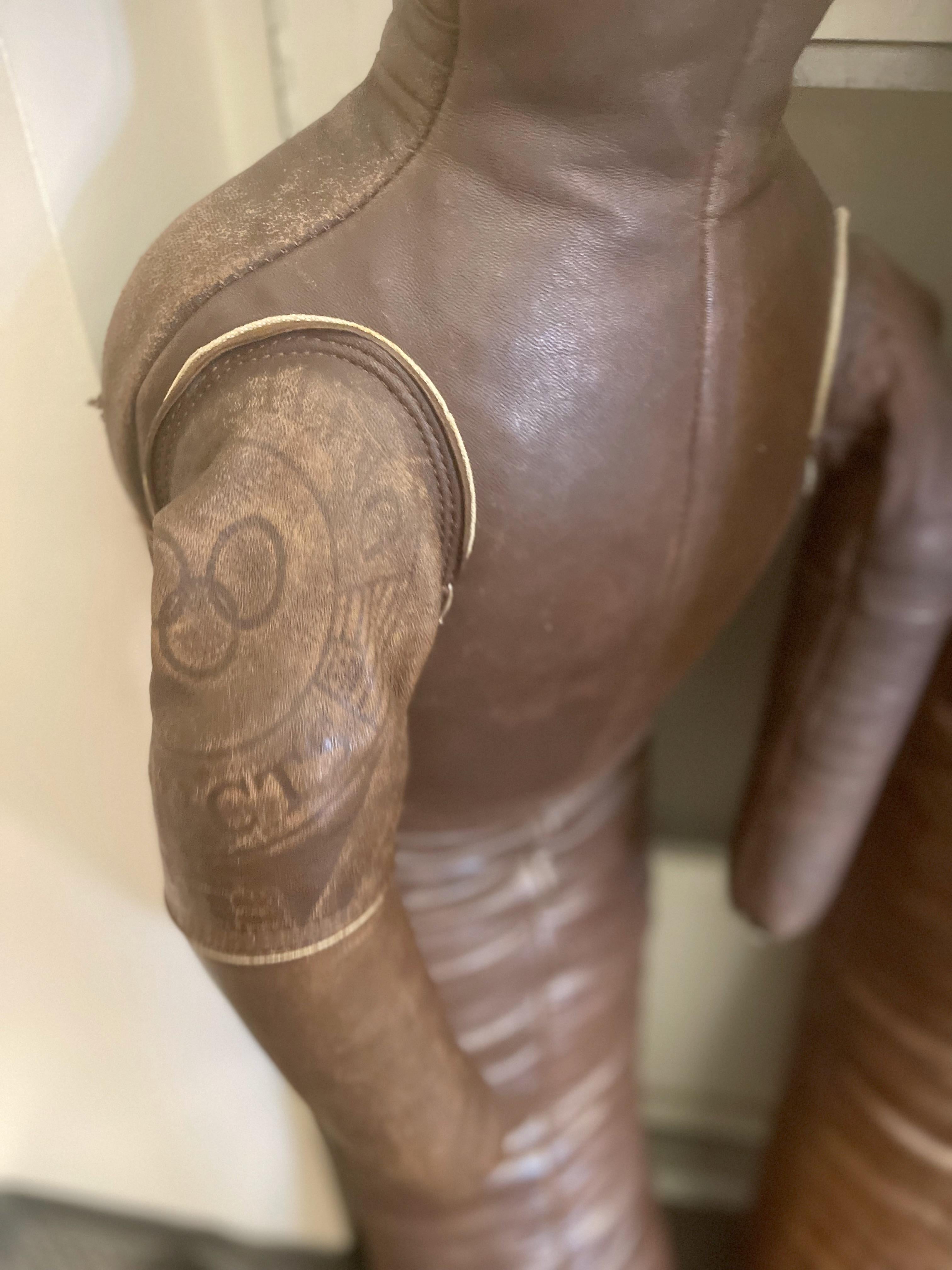 Vintage Leder Gymnasium Dummies aus Leder im Angebot 9
