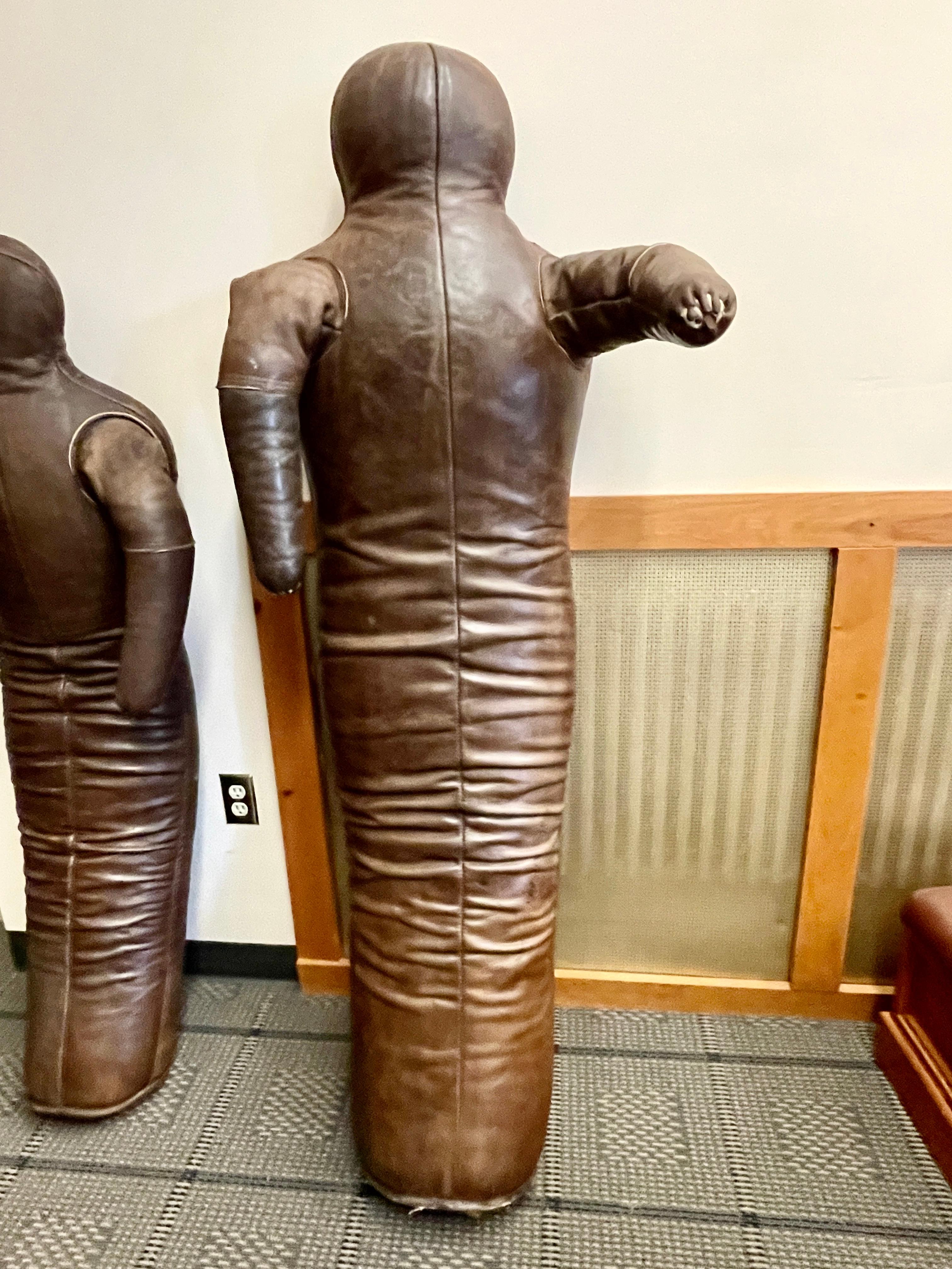 Vintage Leder Gymnasium Dummies aus Leder (Art déco) im Angebot