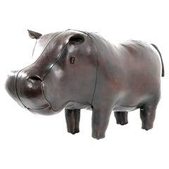 Hippo aus Leder von Dmitri Omersa für Abercrombie & Fitch