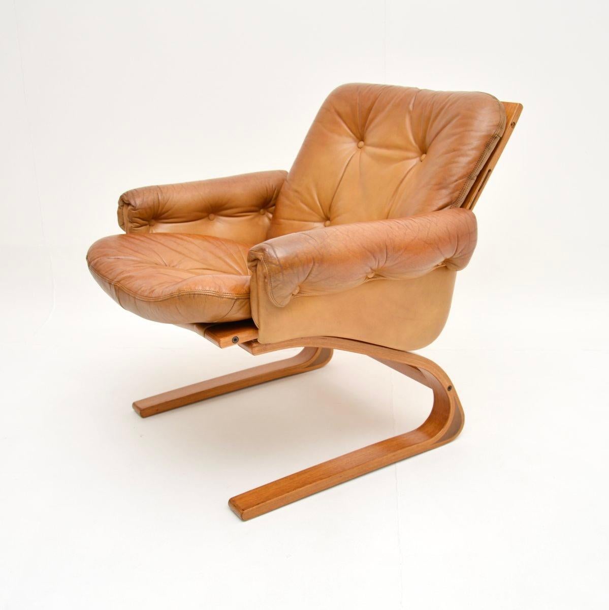 Norwegian Vintage Leather Kengu Armchair by Elsa and Nordahl Solheim for Rykken For Sale