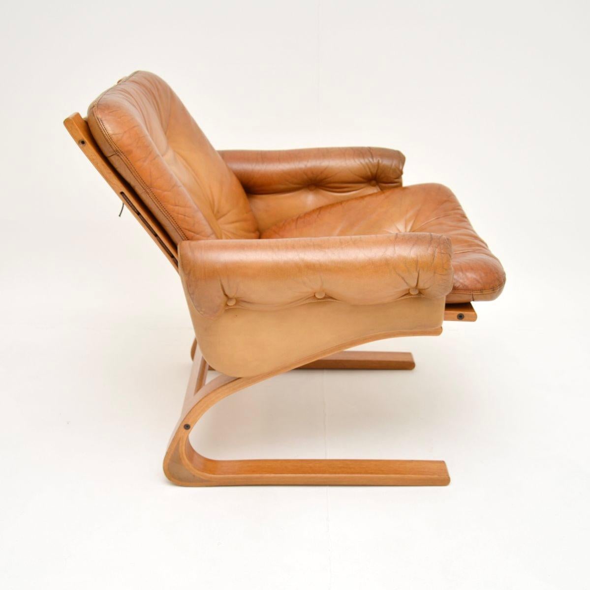 Vintage Leather Kengu Armchair by Elsa and Nordahl Solheim for Rykken In Good Condition For Sale In London, GB