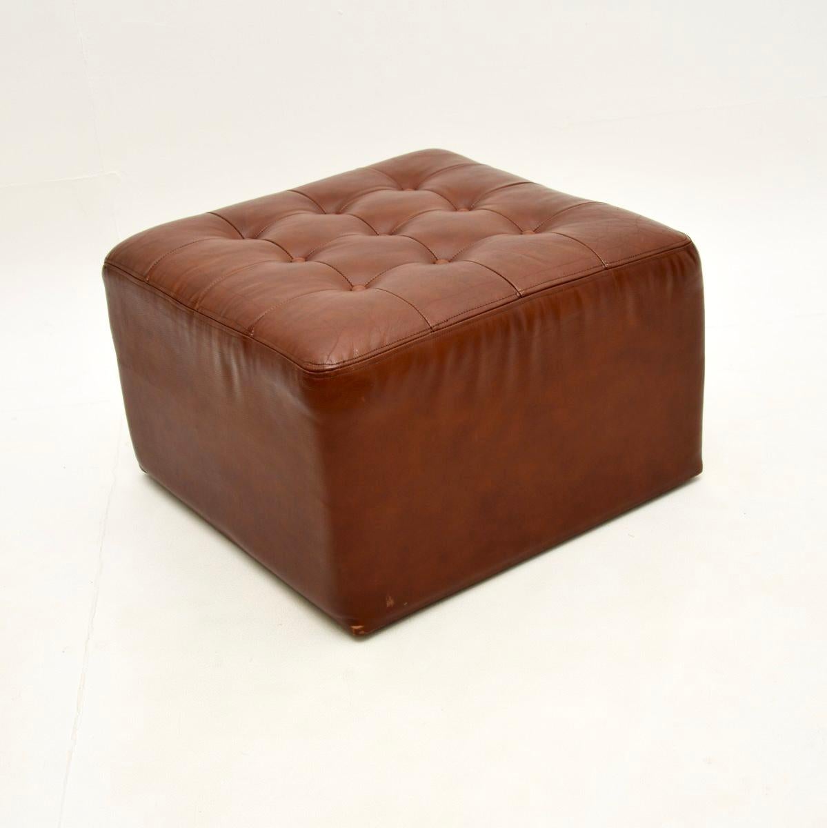 Vintage Leather Leo Armchair and Stool by Robin Day for Hille For Sale 4
