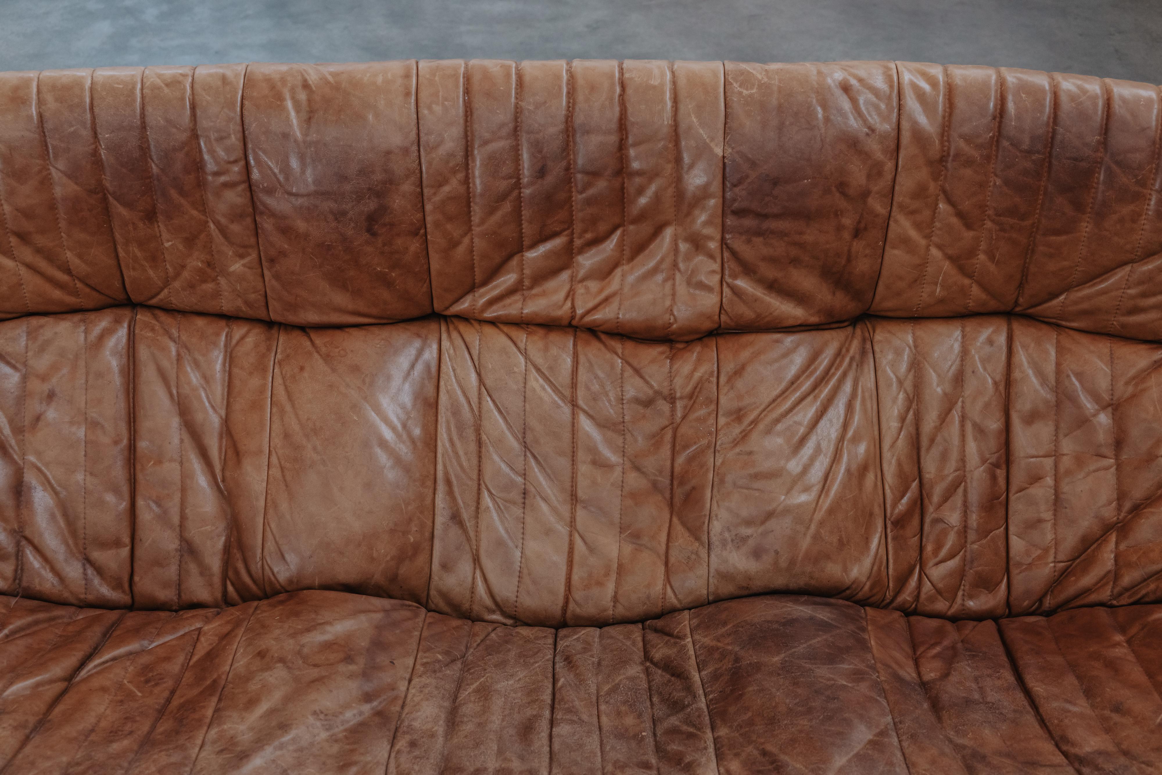 Vintage Leather Ligne Roset Sofa, Model Arelia, Circa 1970 For Sale 4
