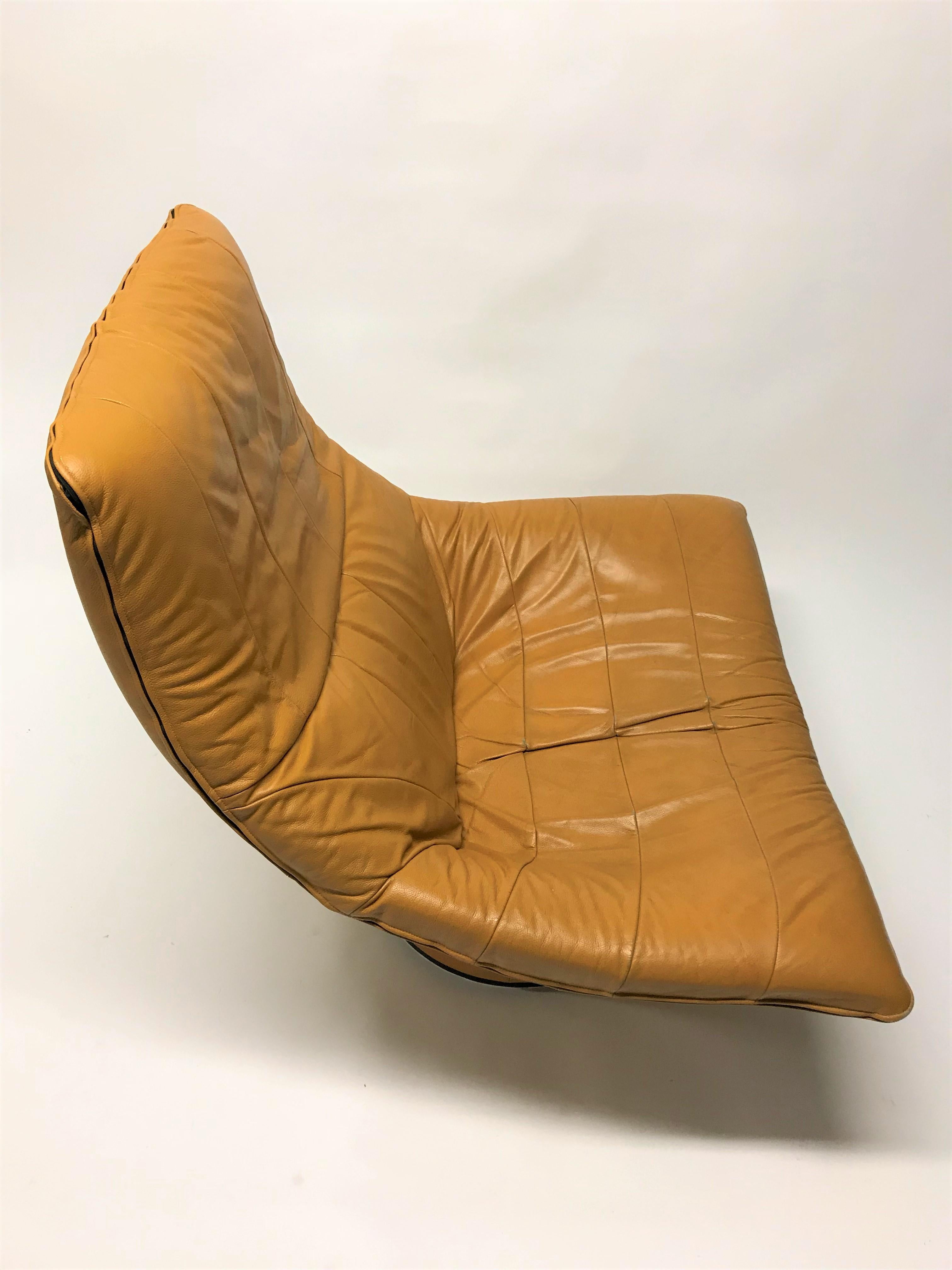 Vintage Leather Lounge Chair by Gerard Van Den Berg, 1970s 2