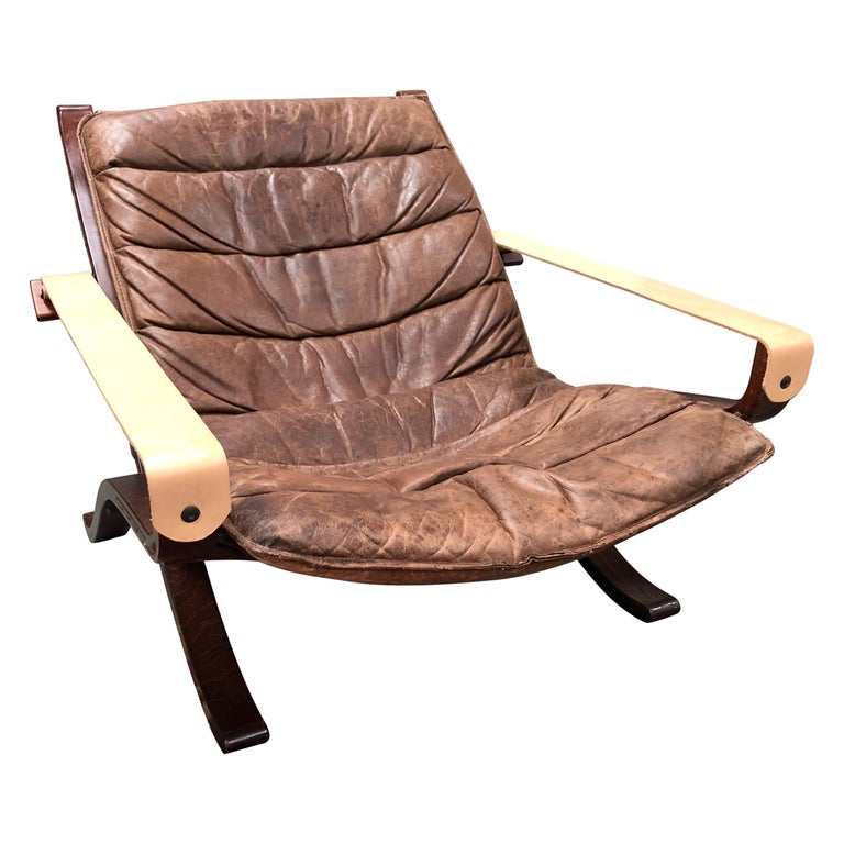 Vintage Leather Lounge Chair For Sale at 1stDibs
